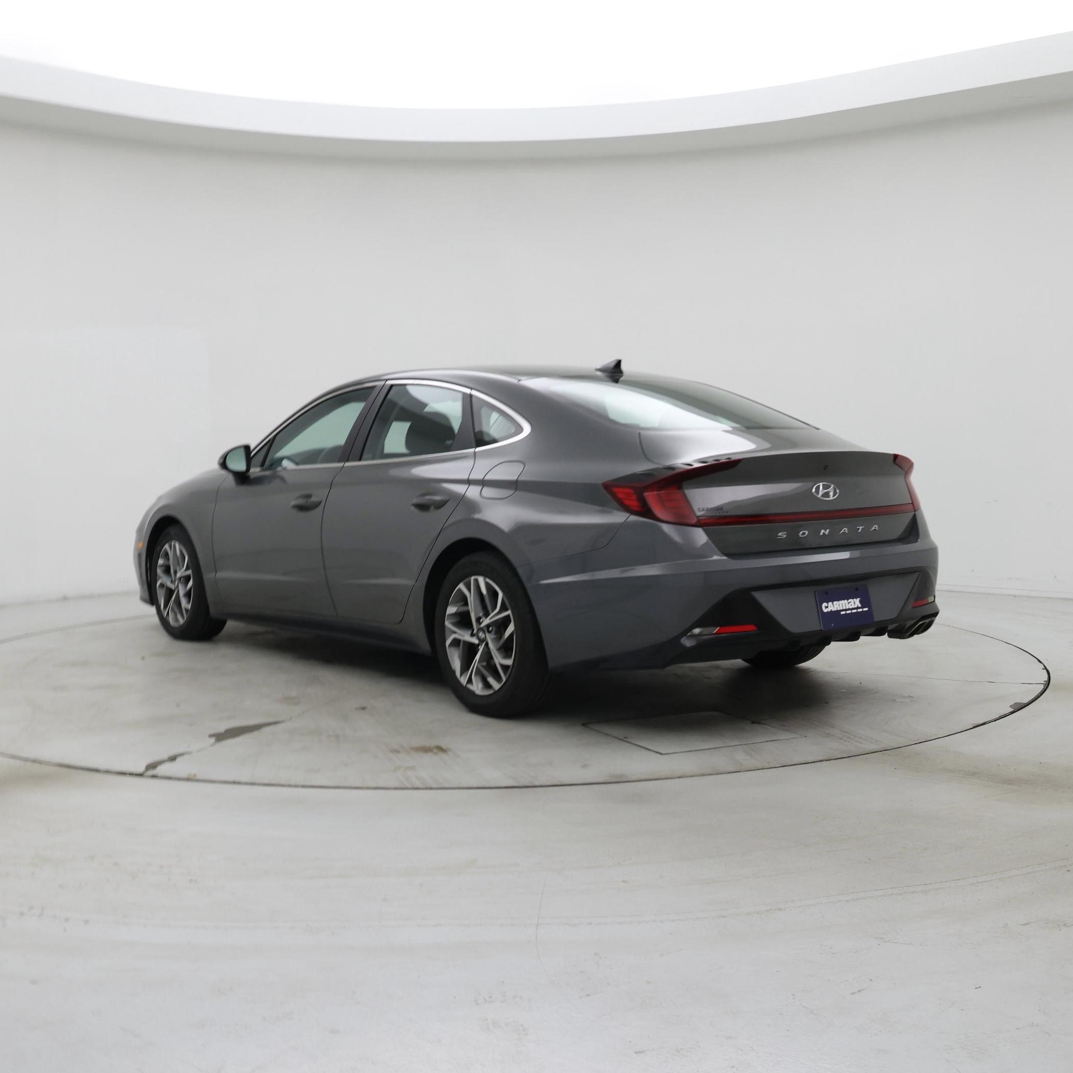 Thumbnail: 2023 Hyundai Sonata - 2