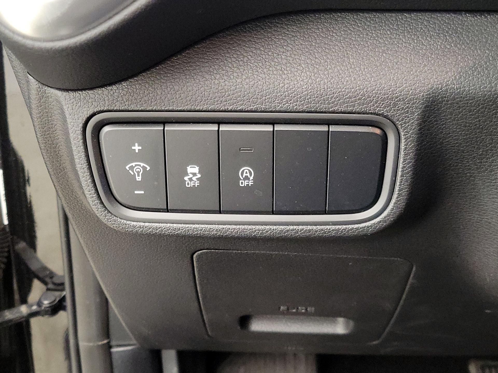 Thumbnail: 2023 Kia Soul - 13