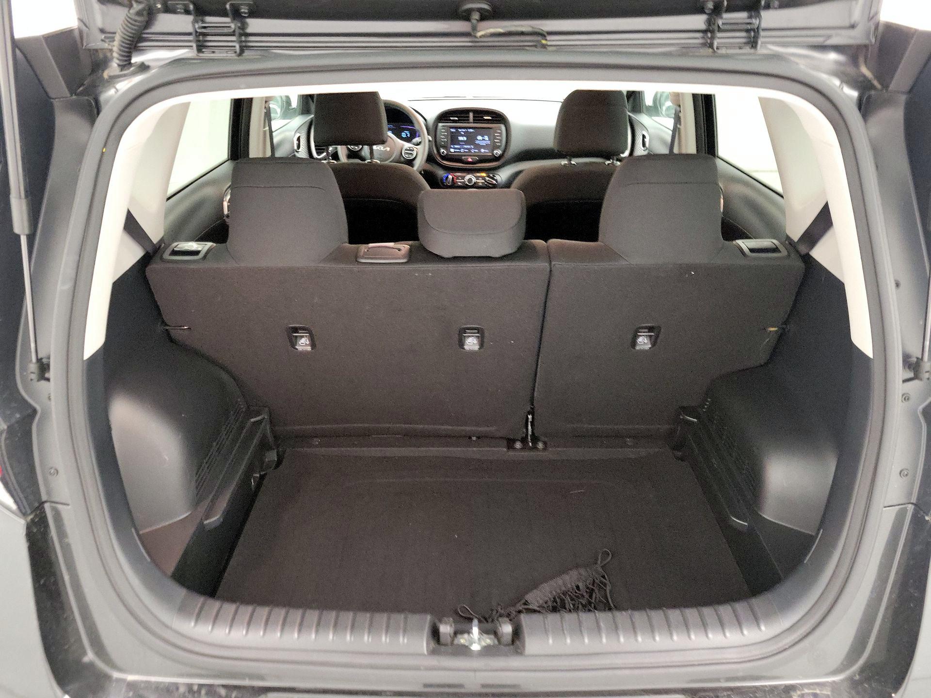 Thumbnail: 2023 Kia Soul - 20