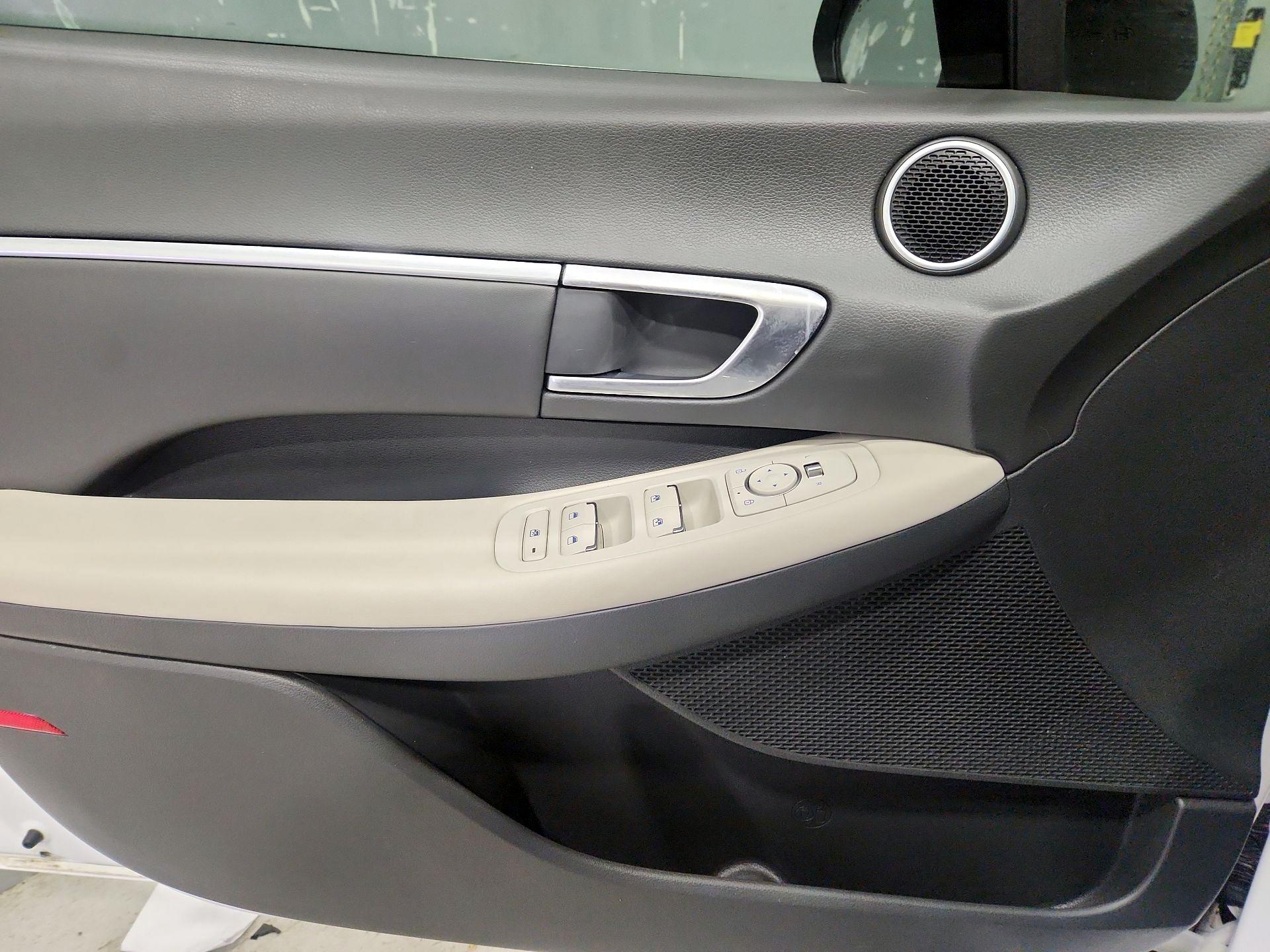 Thumbnail: 2023 Hyundai Sonata - 12