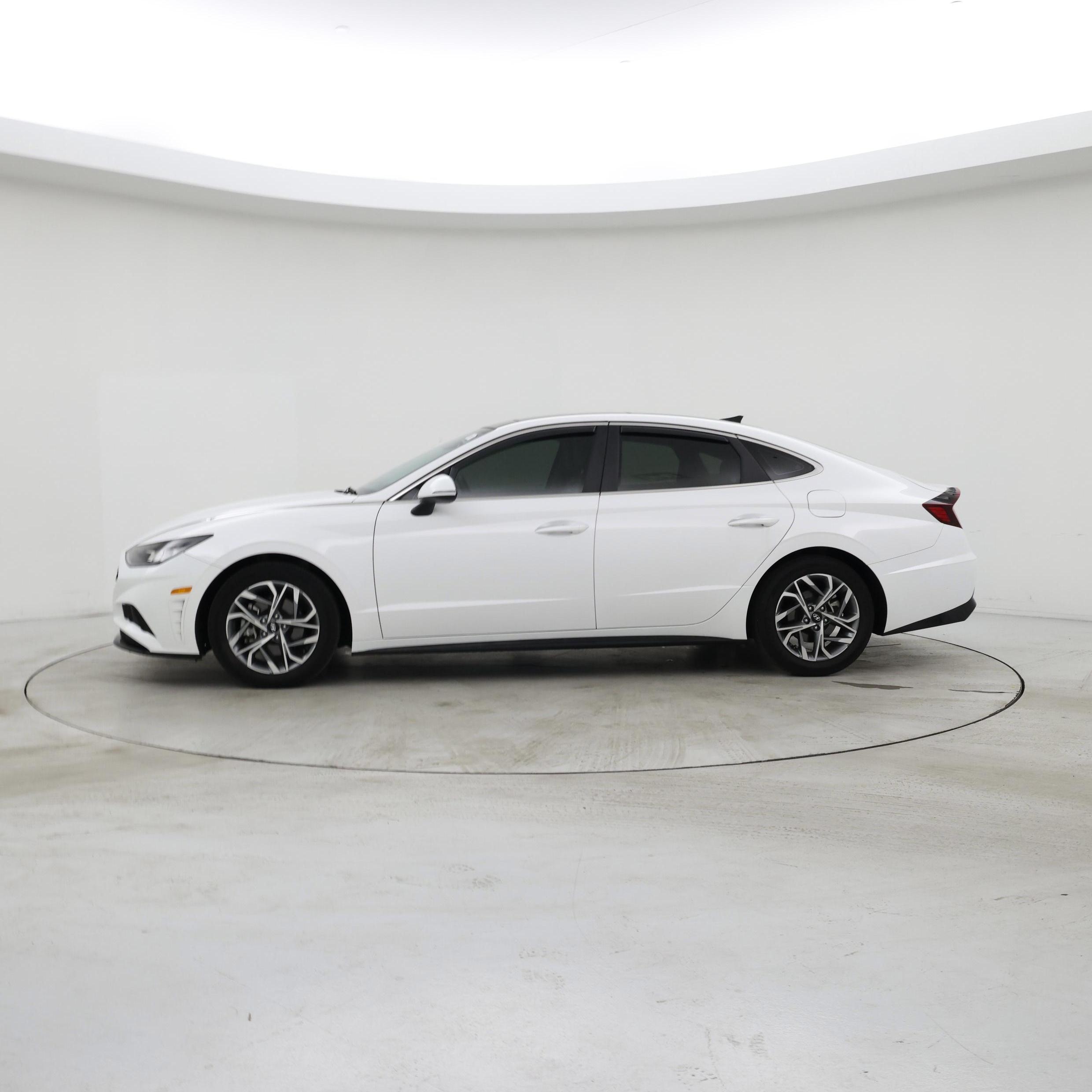 Thumbnail: 2023 Hyundai Sonata - 3