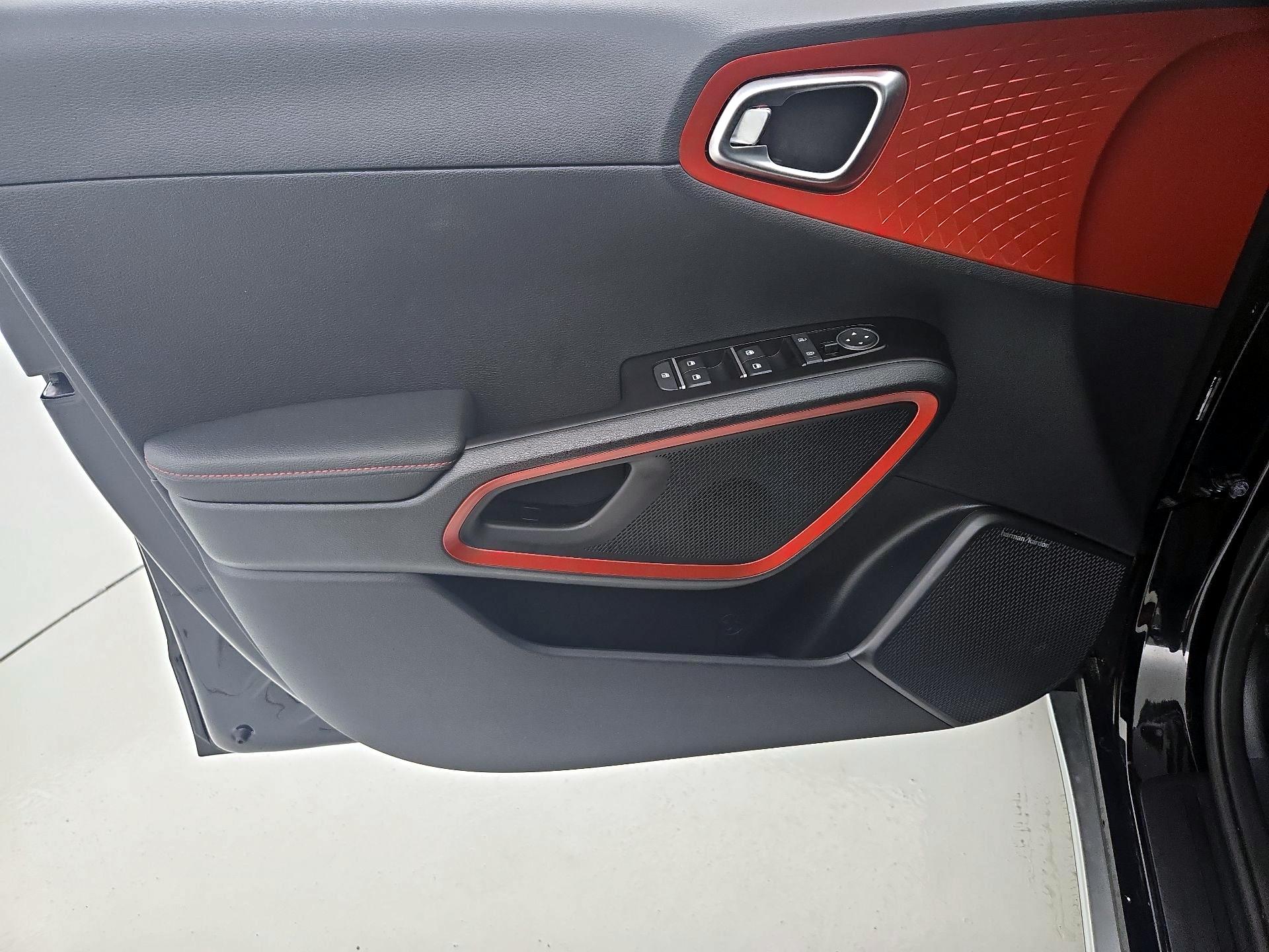 Thumbnail: 2023 Kia Soul - 12