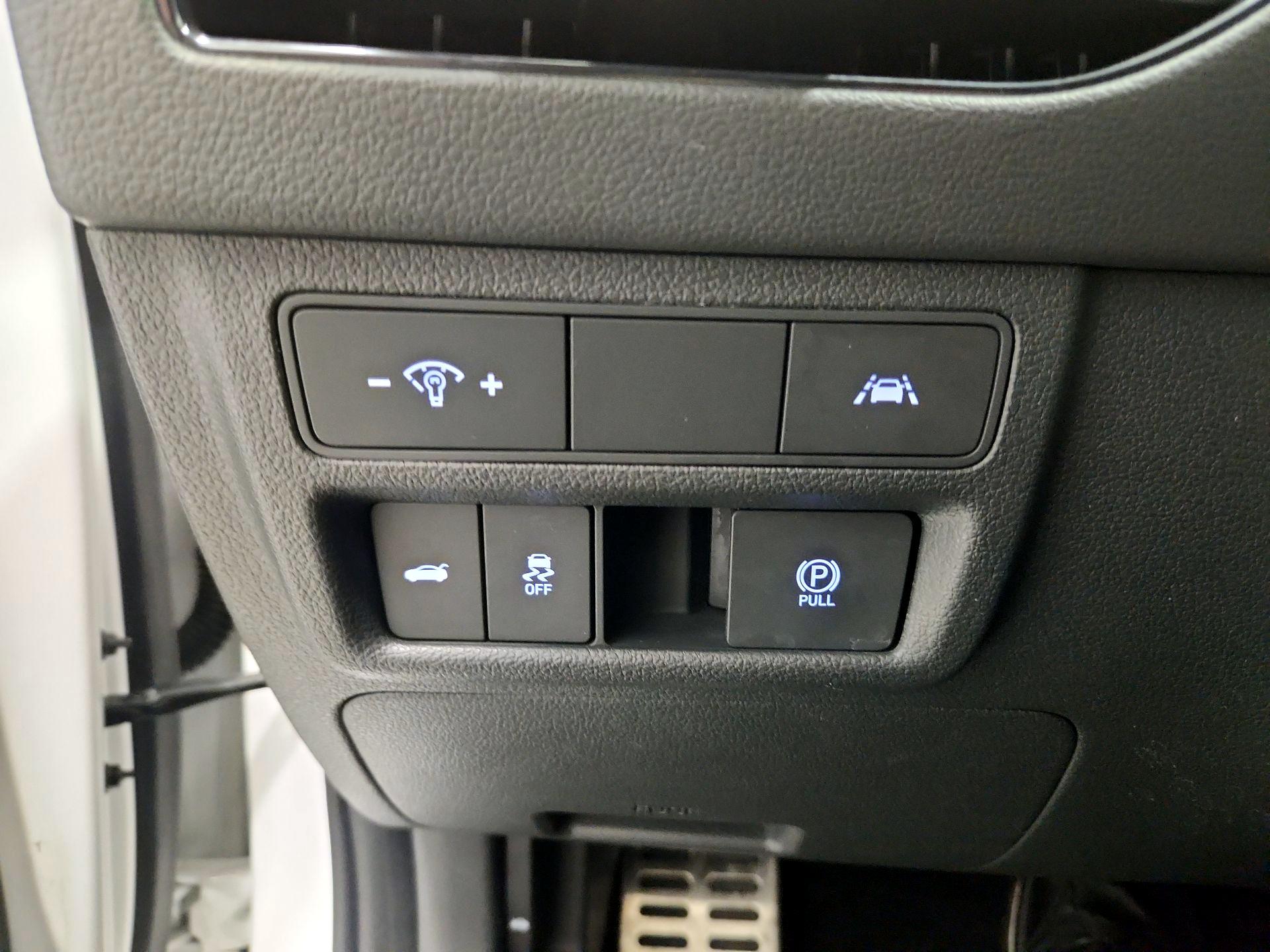 Thumbnail: 2023 Hyundai Sonata - 13