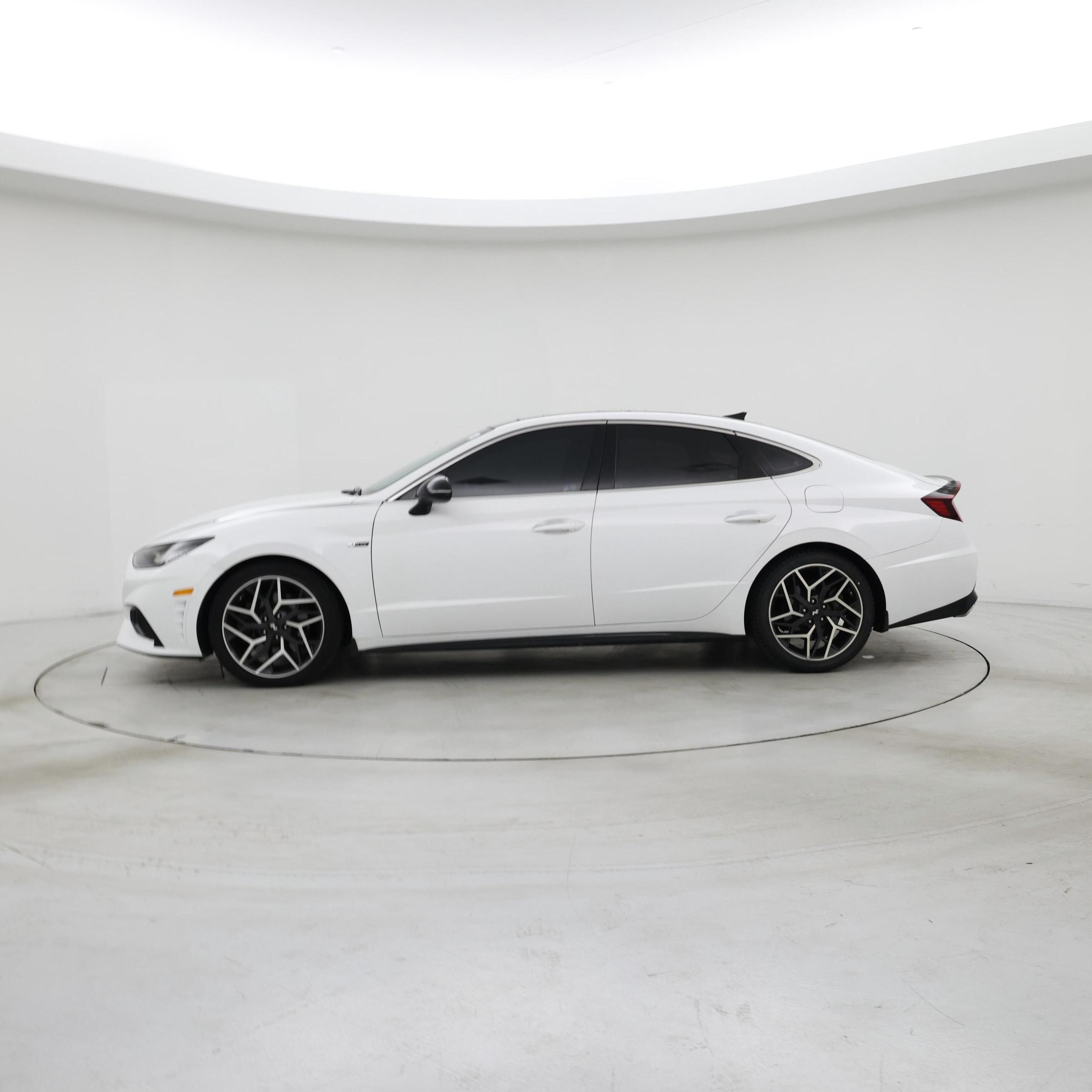 Thumbnail: 2023 Hyundai Sonata - 3