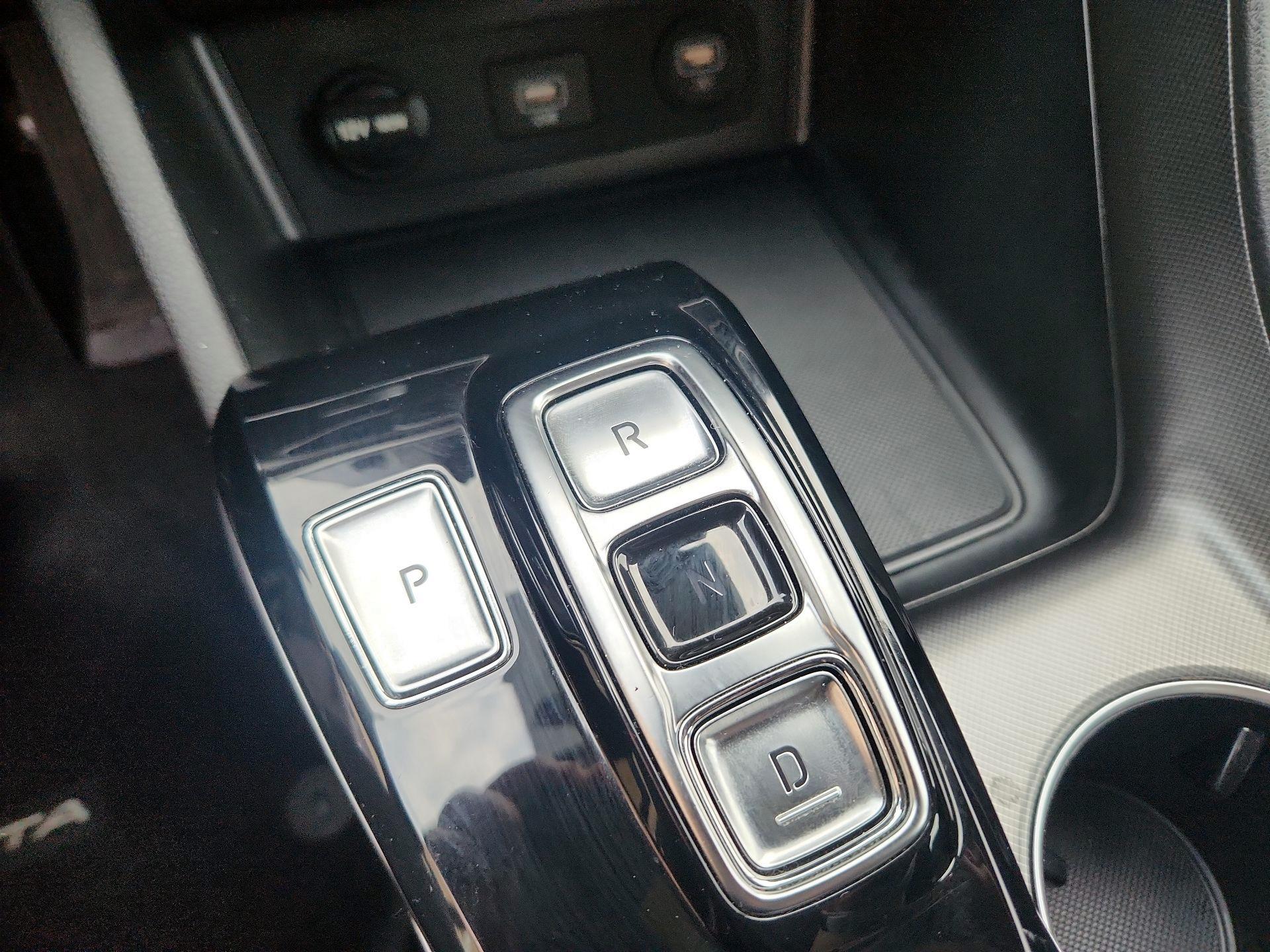 Thumbnail: 2023 Hyundai Sonata - 18