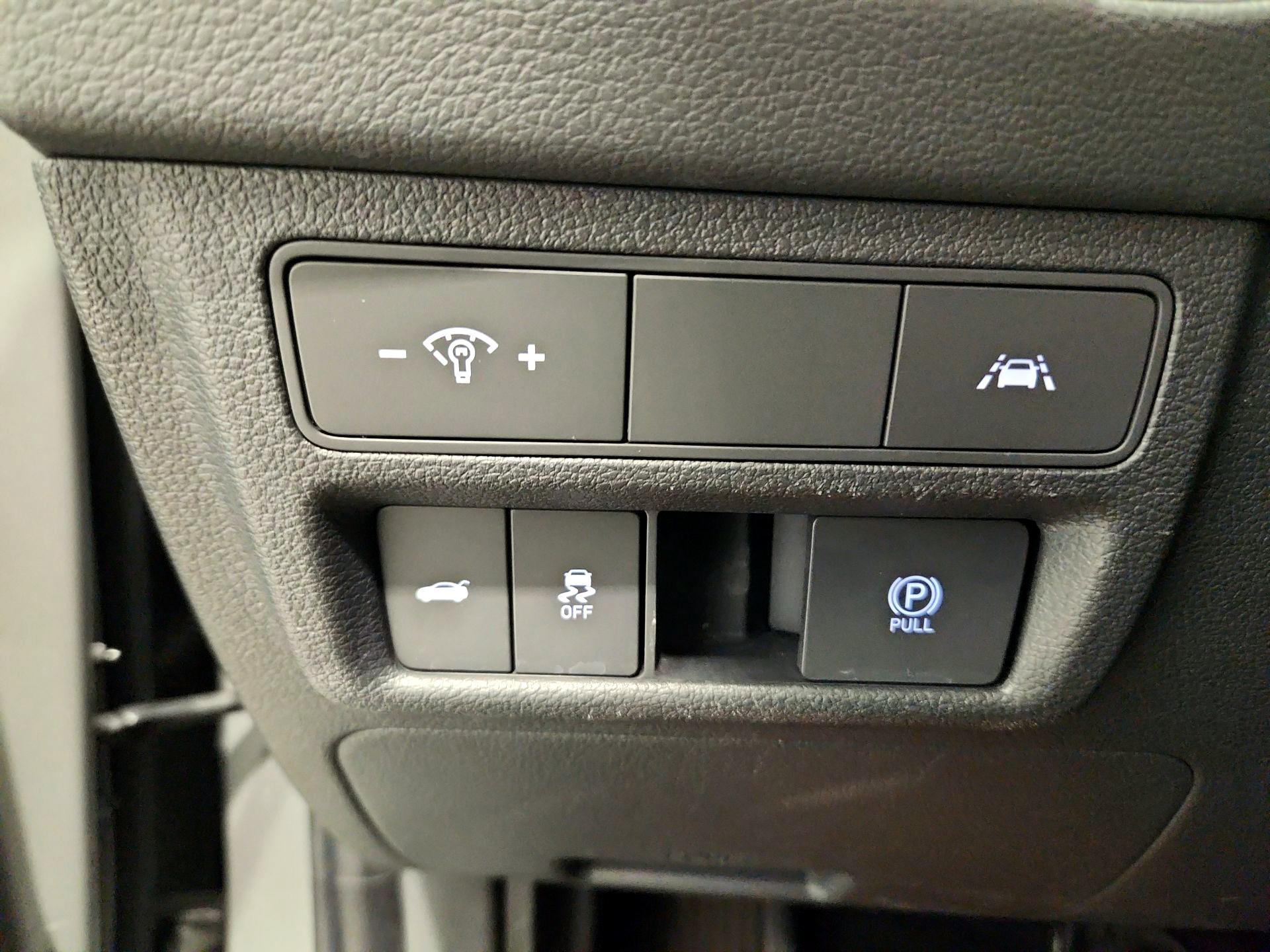 Thumbnail: 2023 Hyundai Sonata - 13