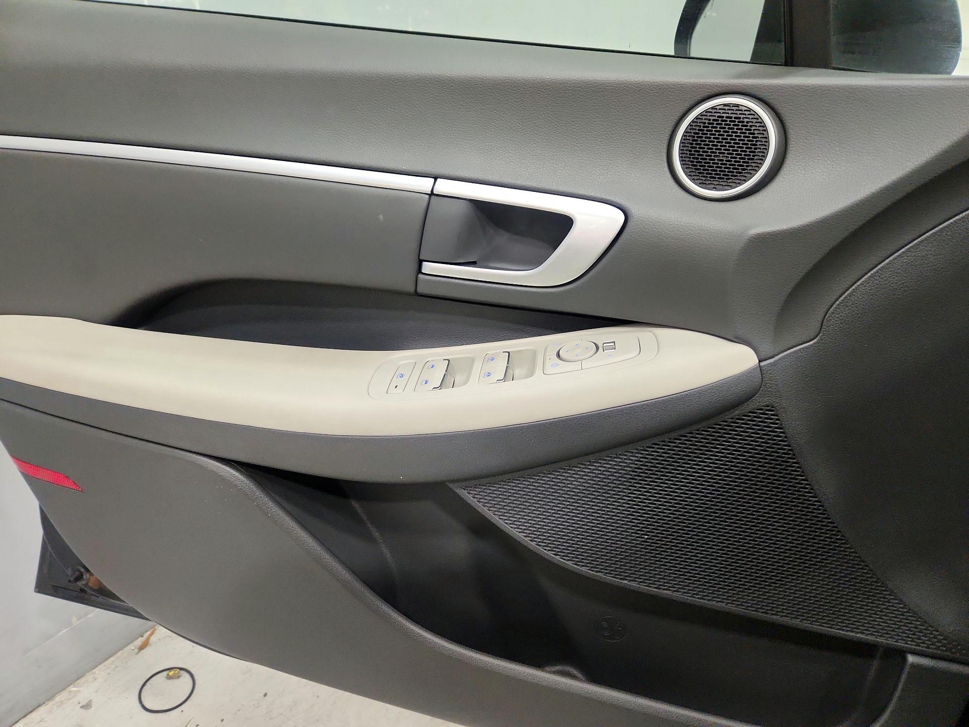 Thumbnail: 2023 Hyundai Sonata - 12