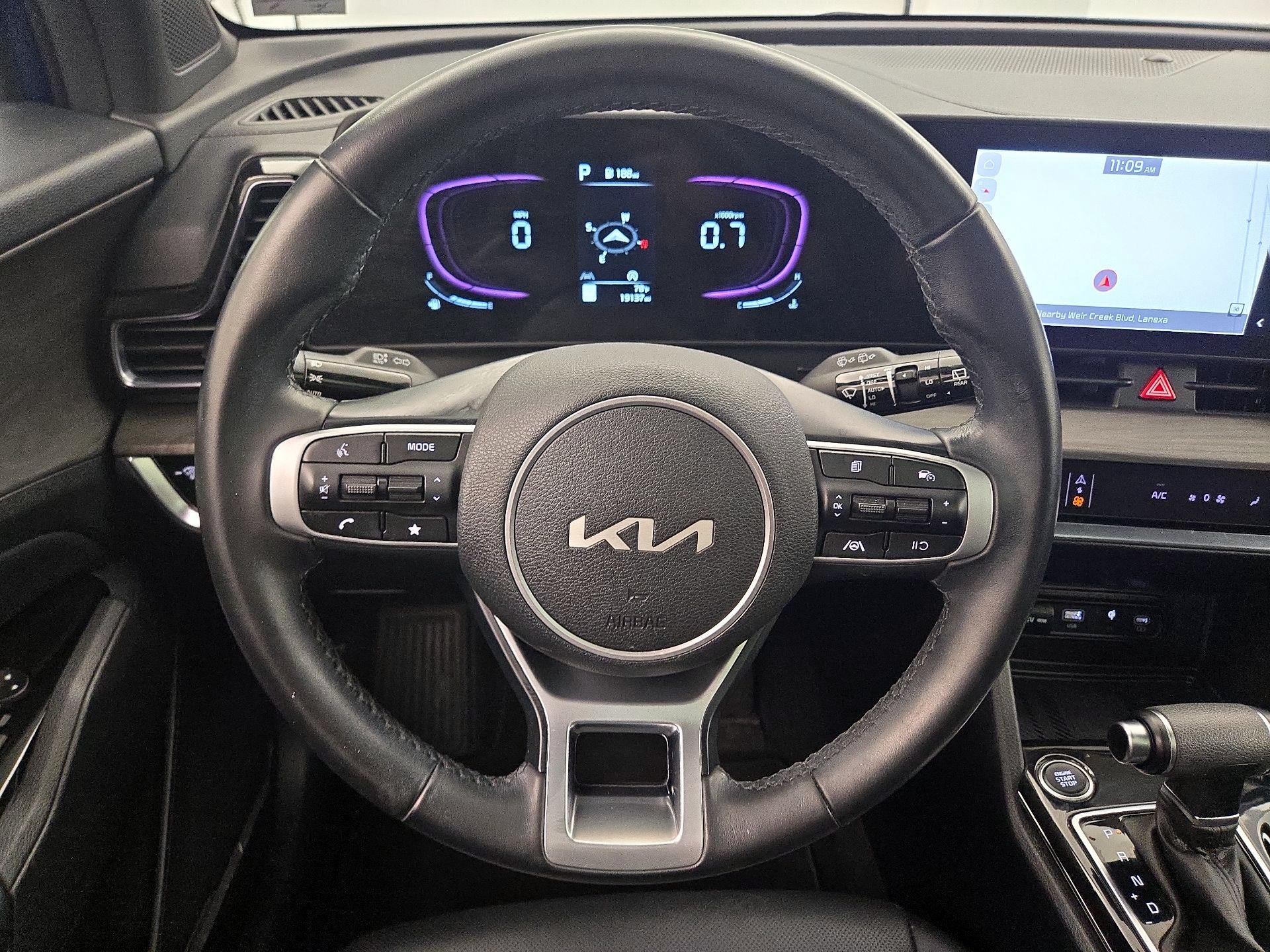 Thumbnail: 2023 Kia Sportage - 10