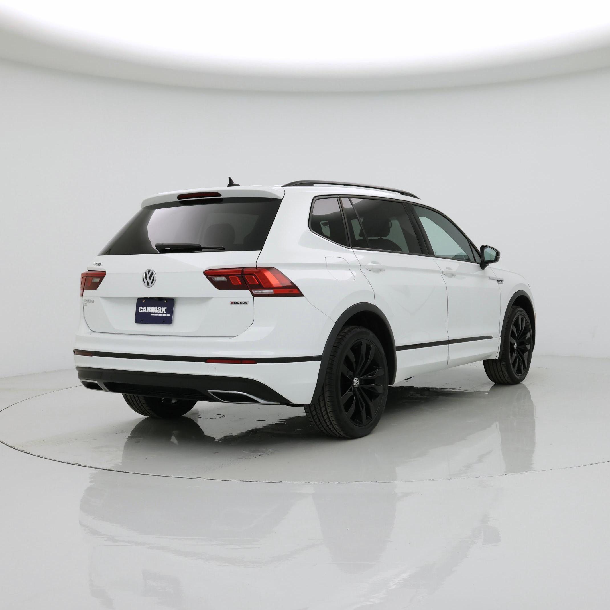 Thumbnail: 2021 Volkswagen Tiguan - 8