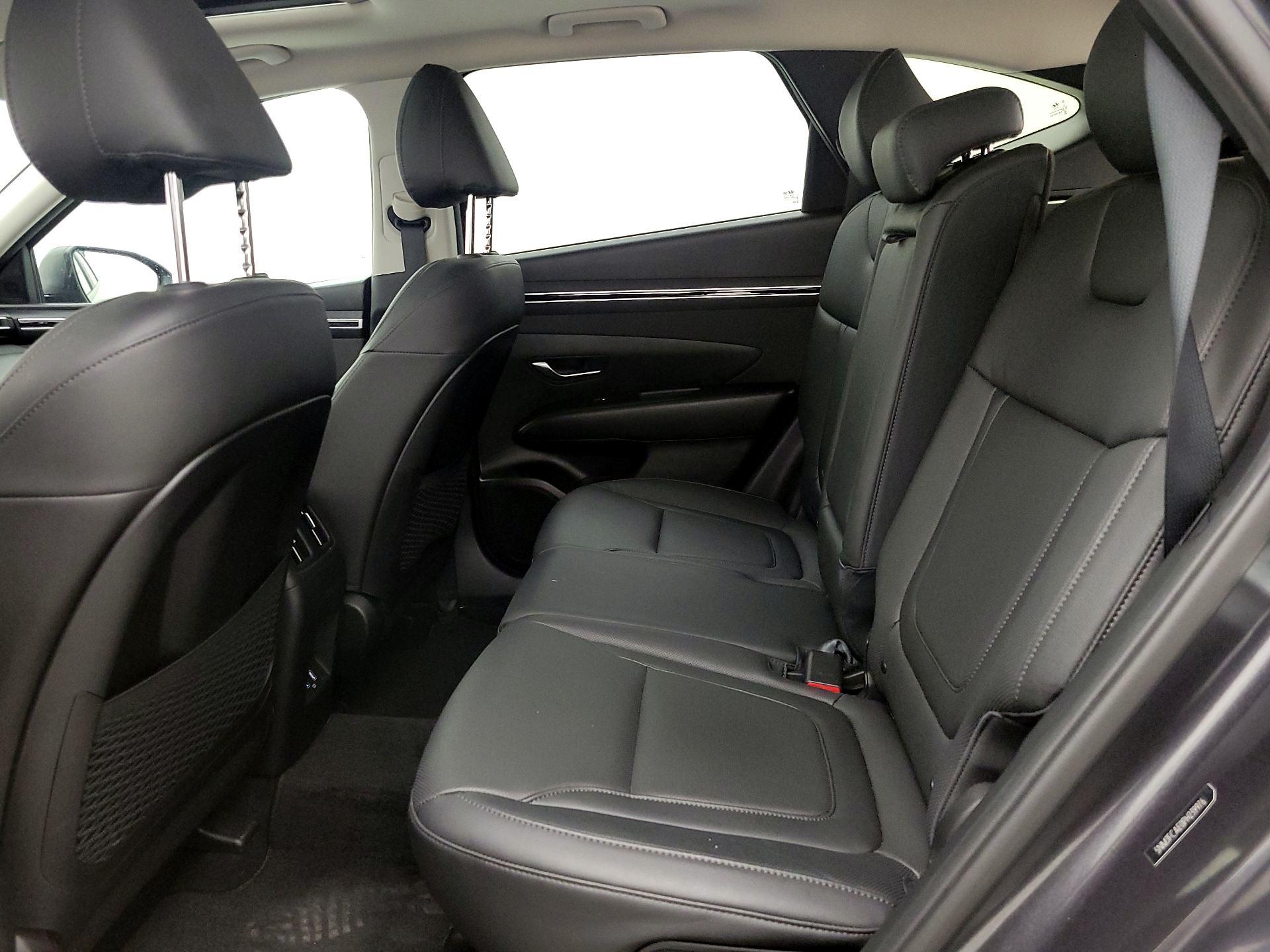 Thumbnail: 2023 Hyundai Tucson - 18