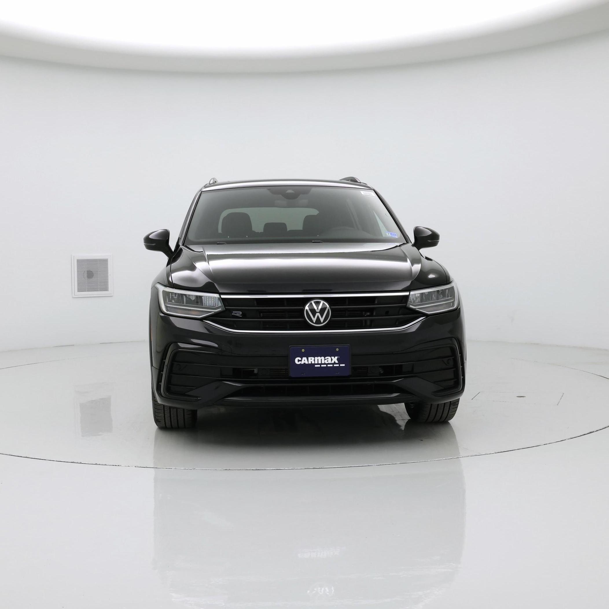 Thumbnail: 2023 Volkswagen Tiguan - 5