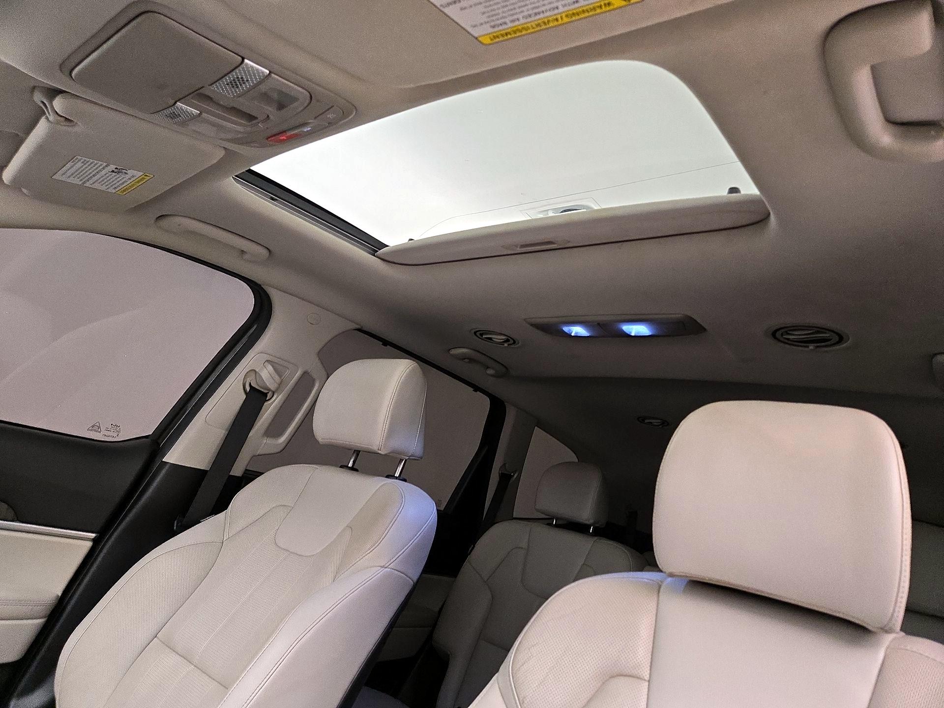 Thumbnail: 2023 Kia Telluride - 20