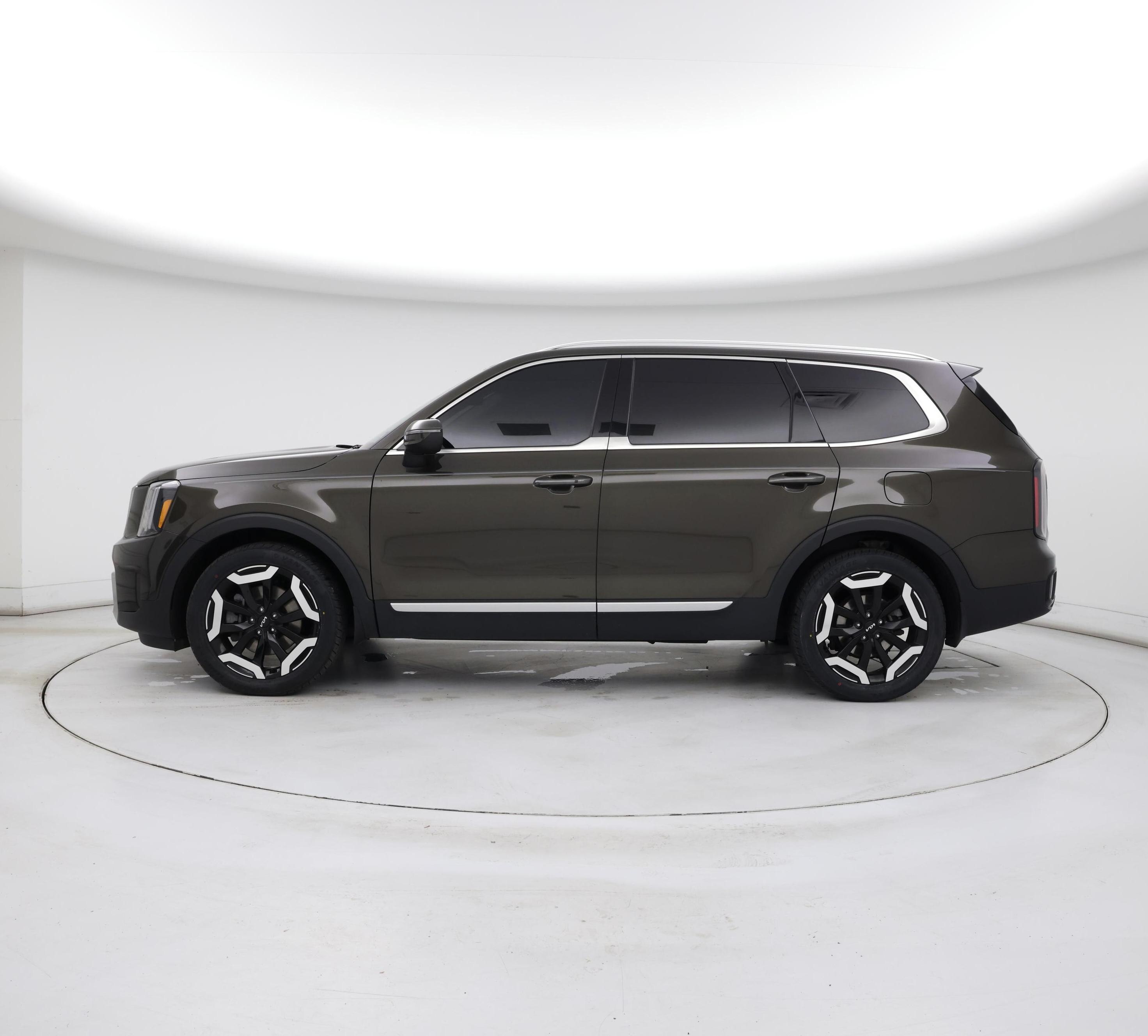 Thumbnail: 2023 Kia Telluride - 3