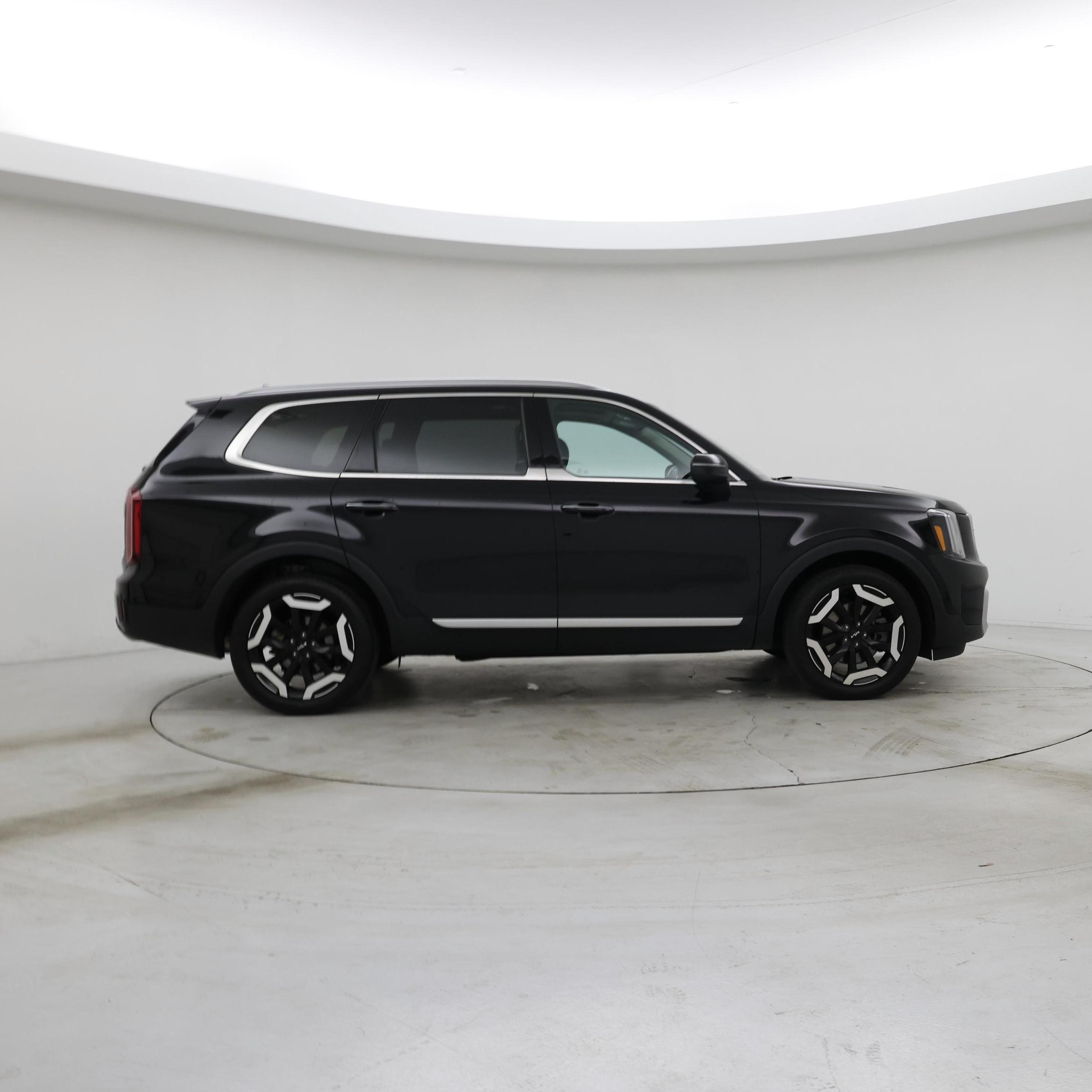 Thumbnail: 2023 Kia Telluride - 7