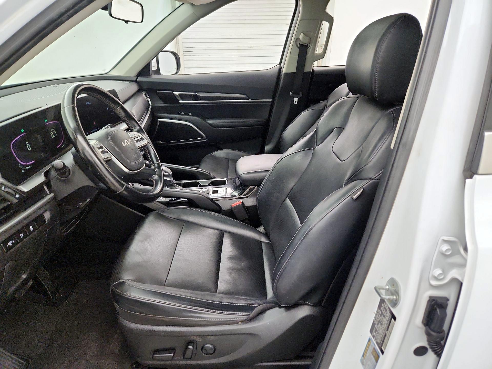 Thumbnail: 2023 Kia Telluride - 11