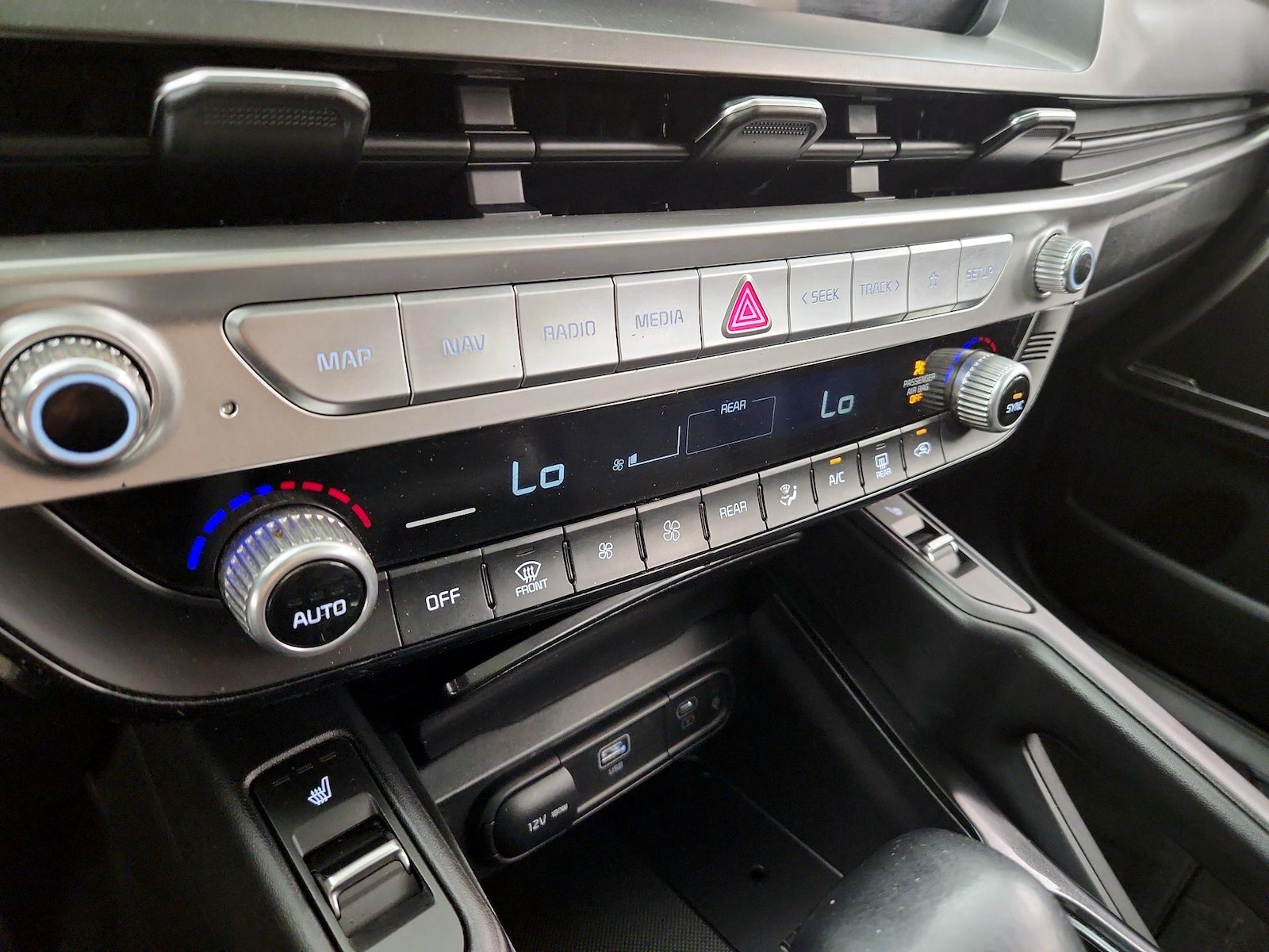2023 Kia Telluride S - Photo 18