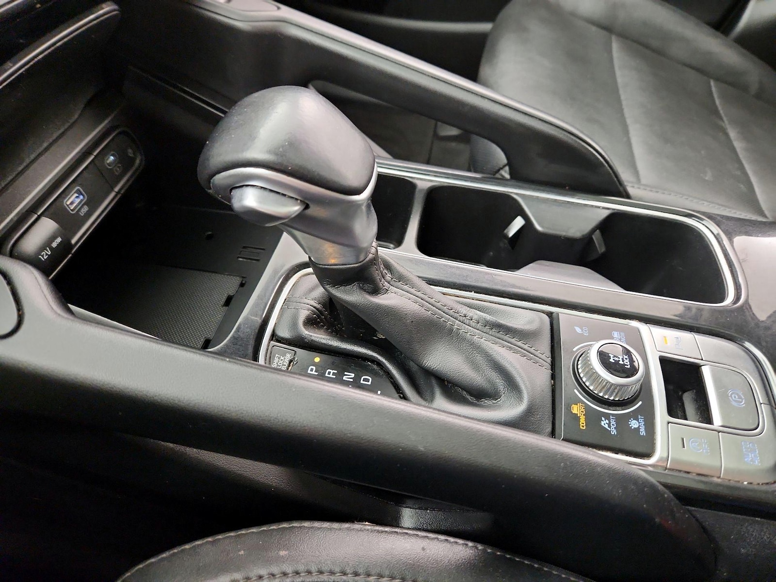 2023 Kia Telluride S - Photo 19
