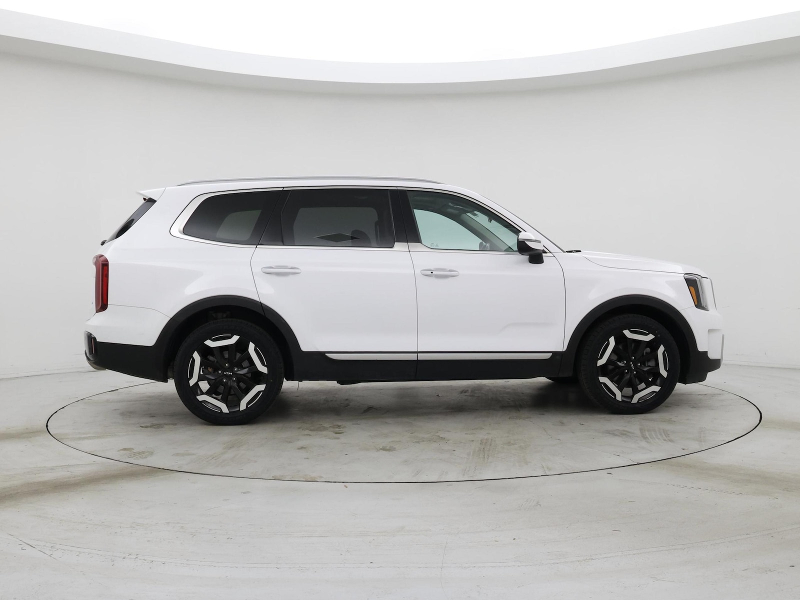 2023 Kia Telluride S - Photo 8