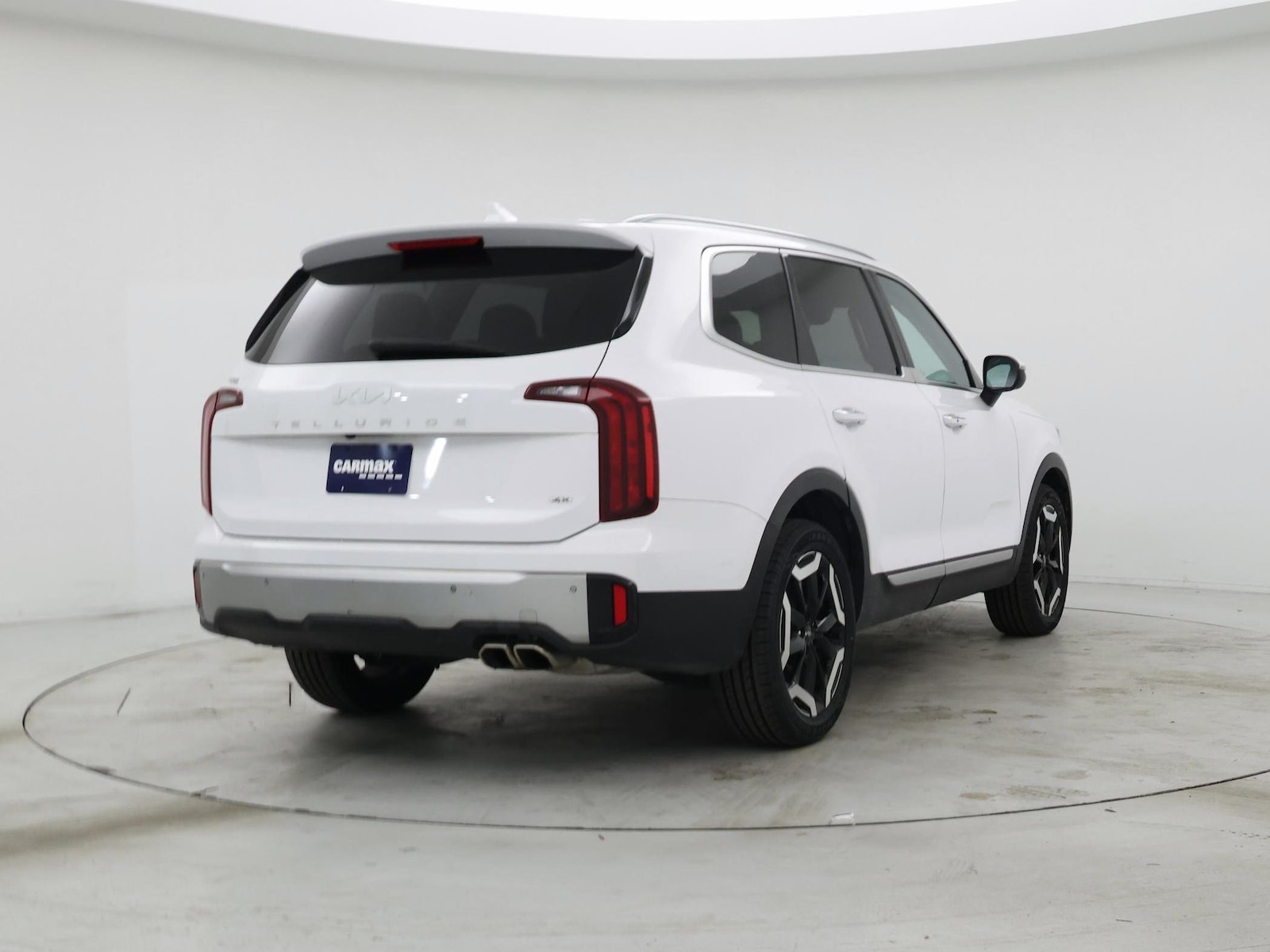 2023 Kia Telluride S - Photo 9