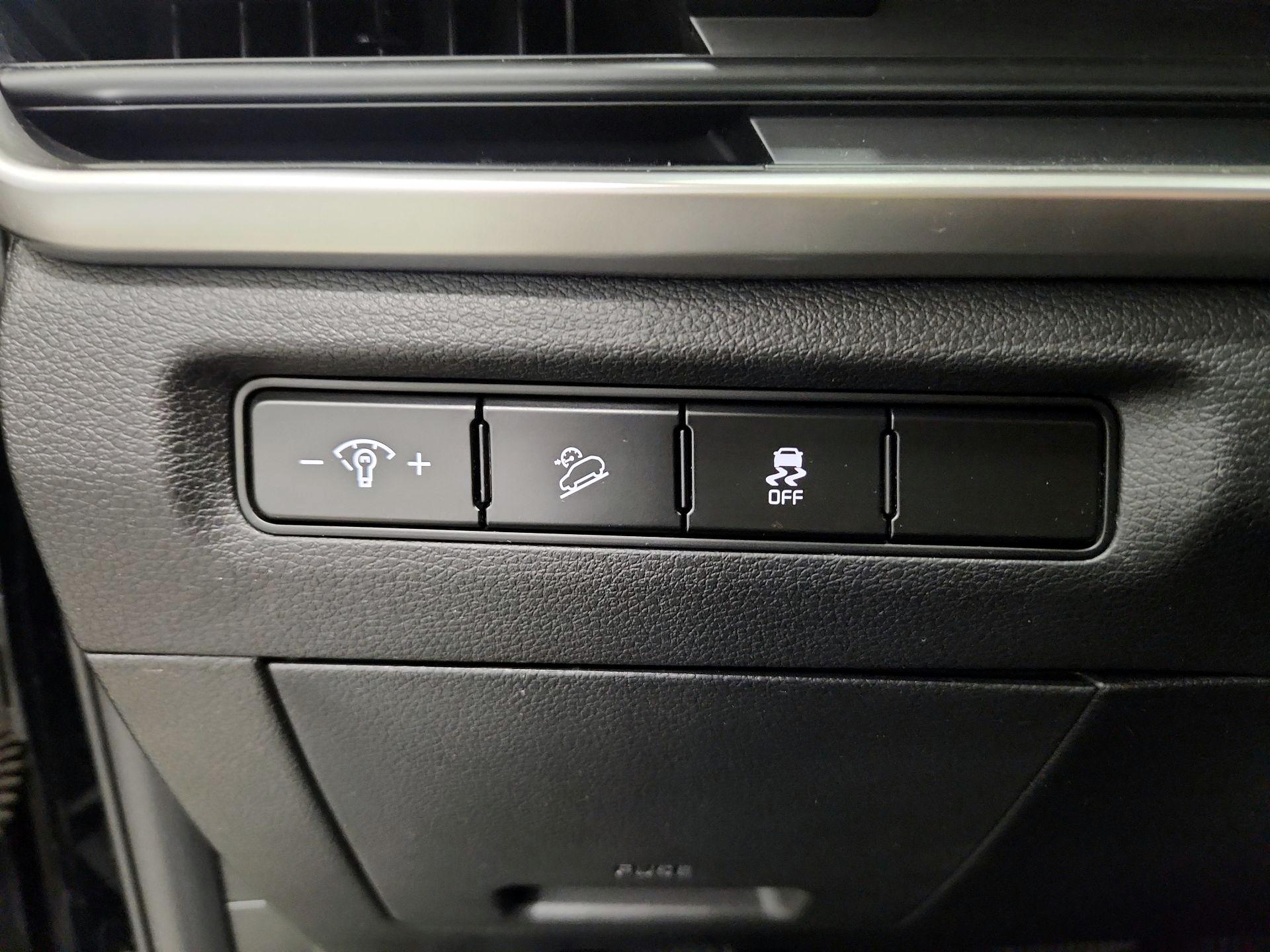 Thumbnail: 2023 Kia Telluride - 13