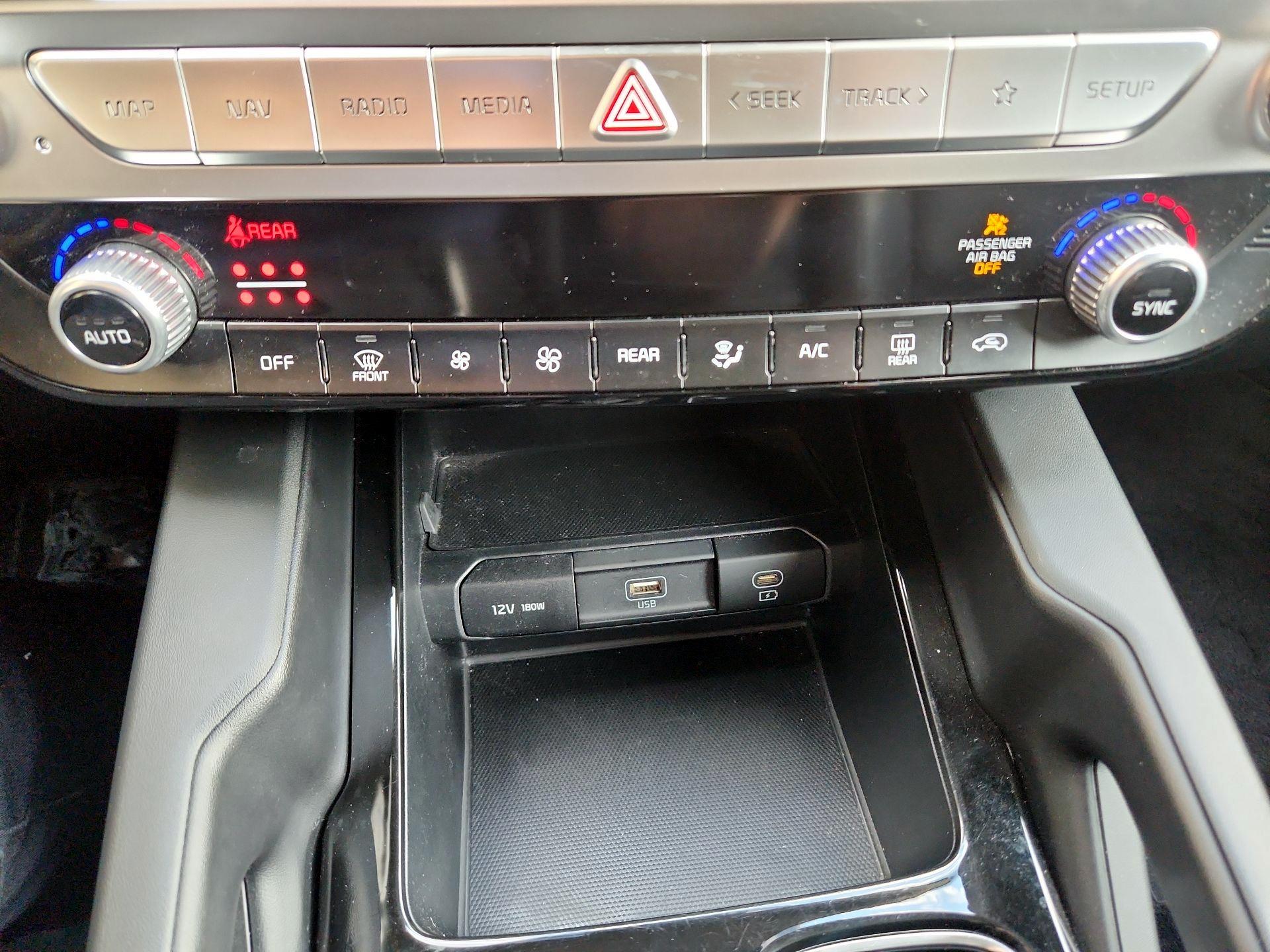 Thumbnail: 2023 Kia Telluride - 17