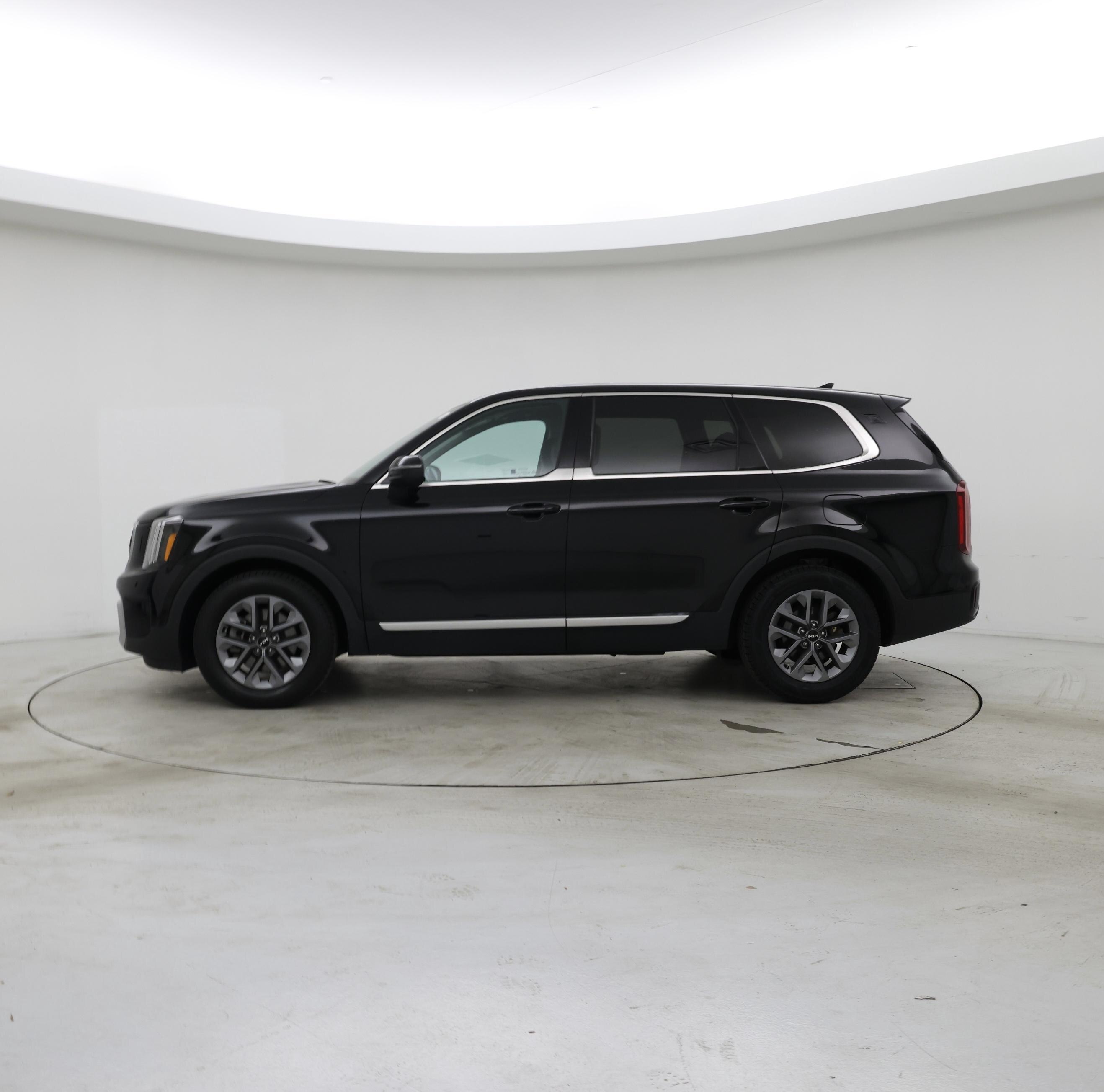 Thumbnail: 2023 Kia Telluride - 3