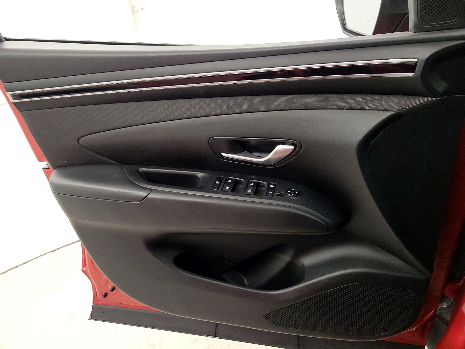 Thumbnail: 2023 Hyundai Tucson - 12