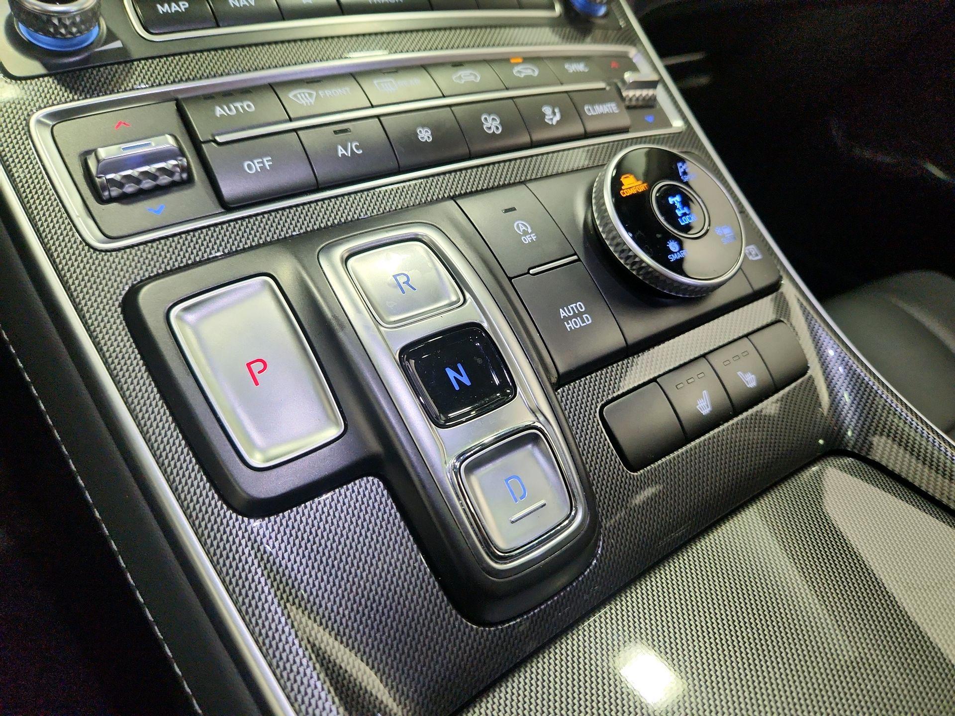 Thumbnail: 2023 Hyundai Santa Fe - 18