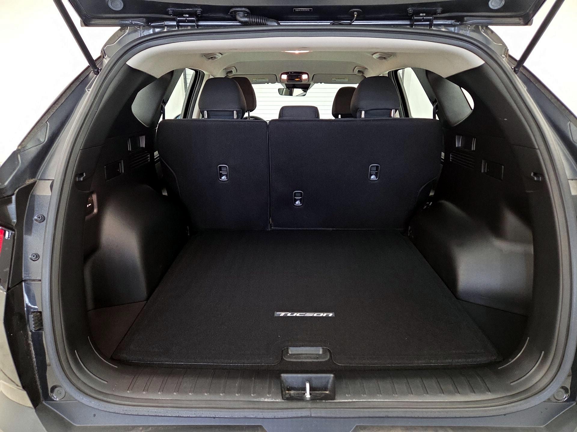 Thumbnail: 2023 Hyundai Tucson - 19