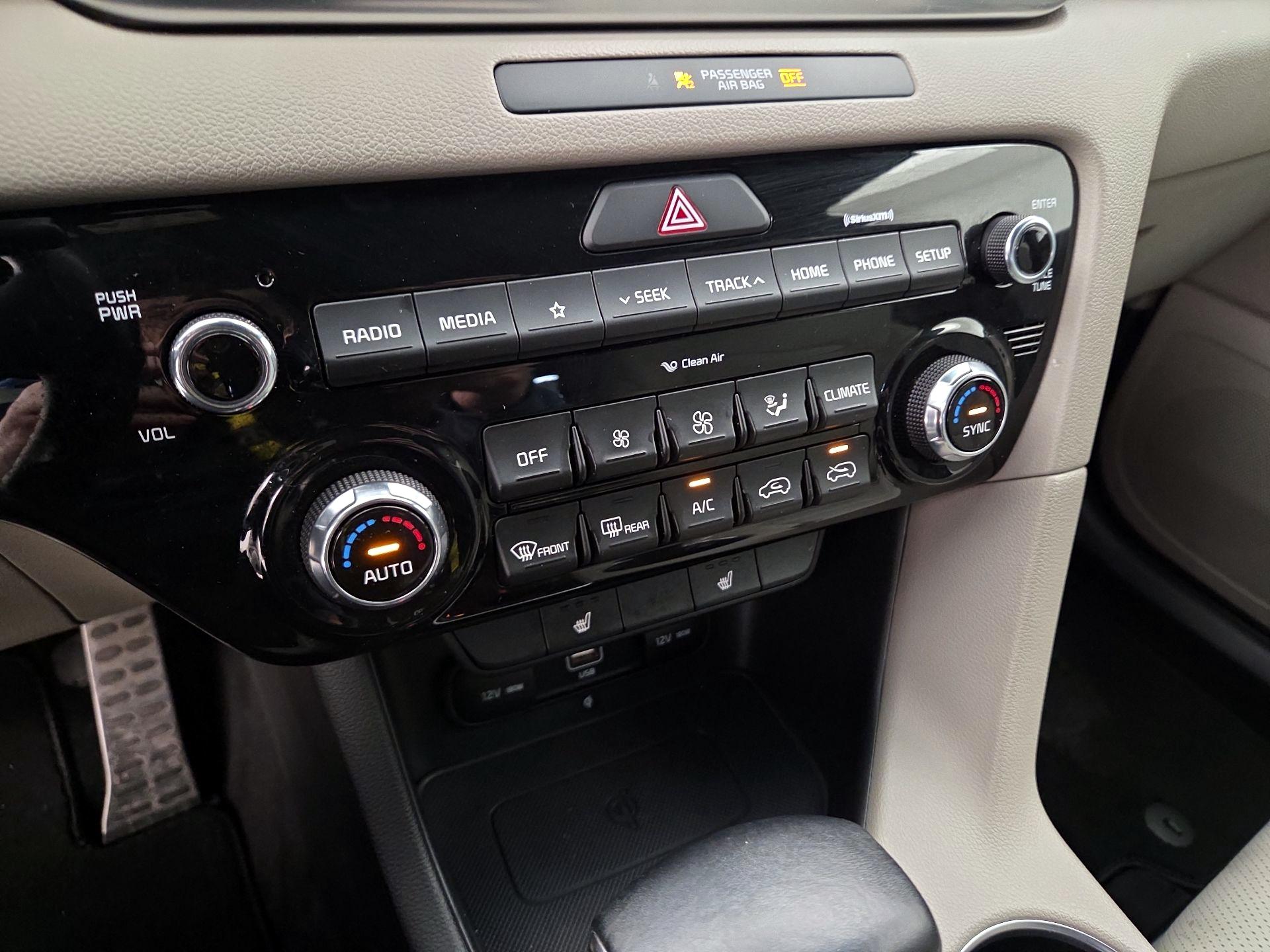 Thumbnail: 2022 Kia Sportage - 16