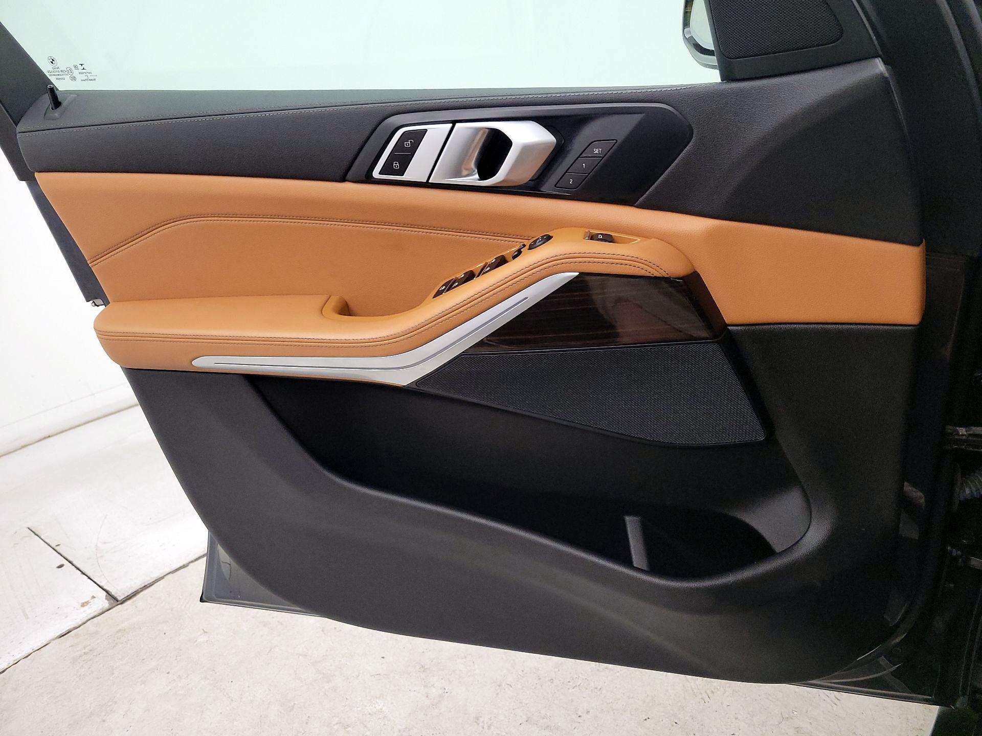 Thumbnail: 2021 BMW X5 - 12