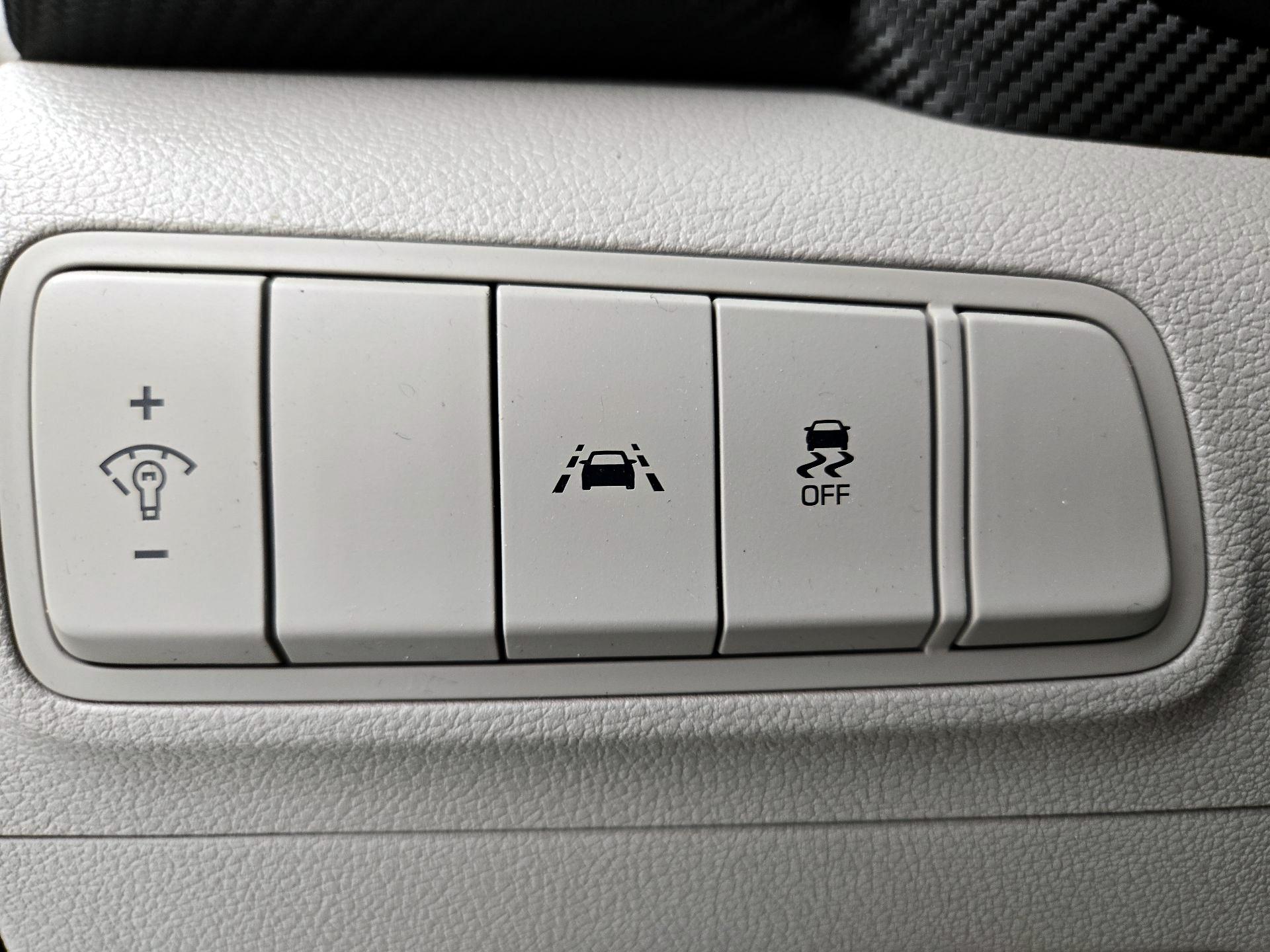 Thumbnail: 2020 Hyundai Tucson - 13