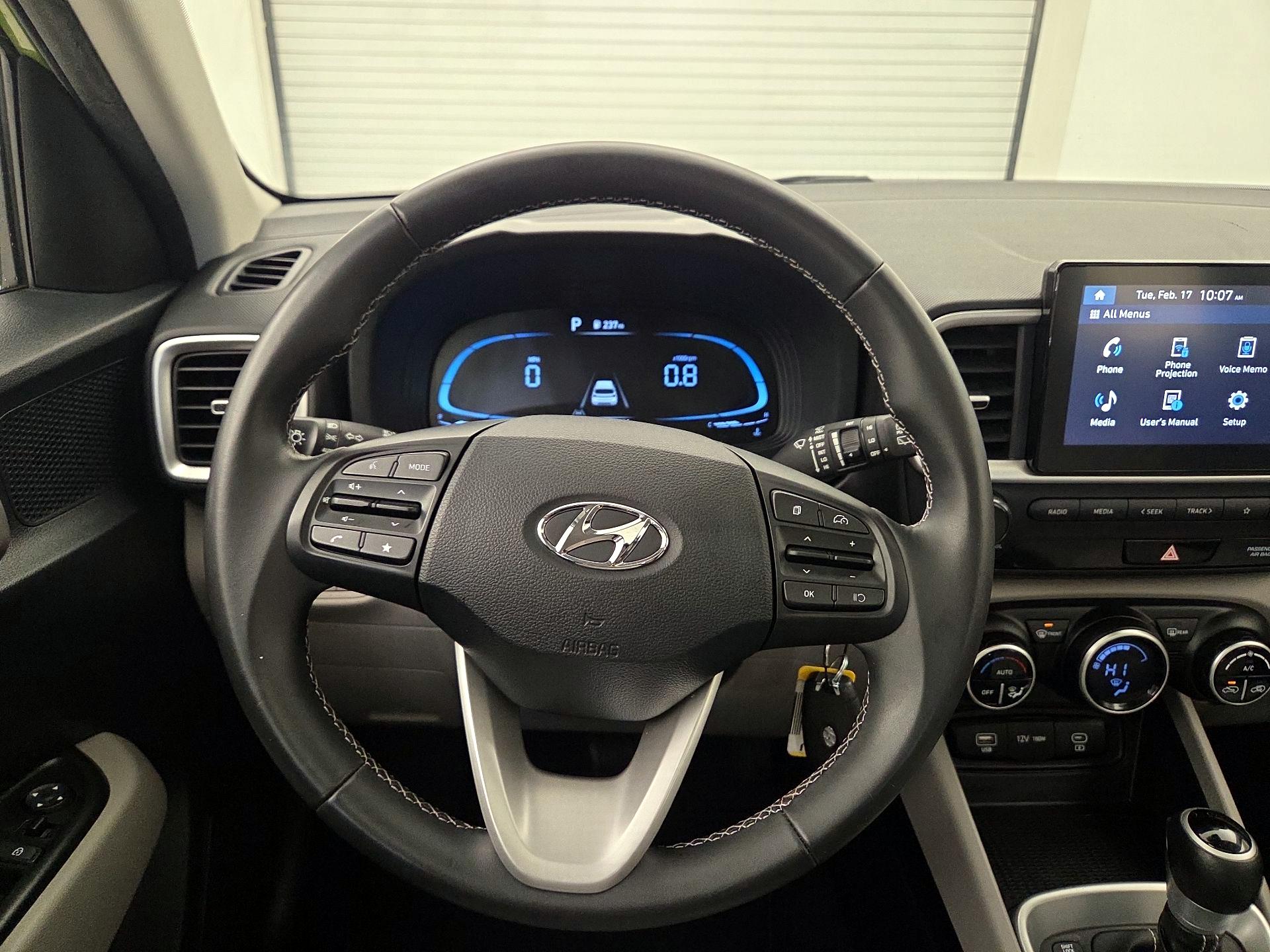 Thumbnail: 2023 Hyundai Venue - 10