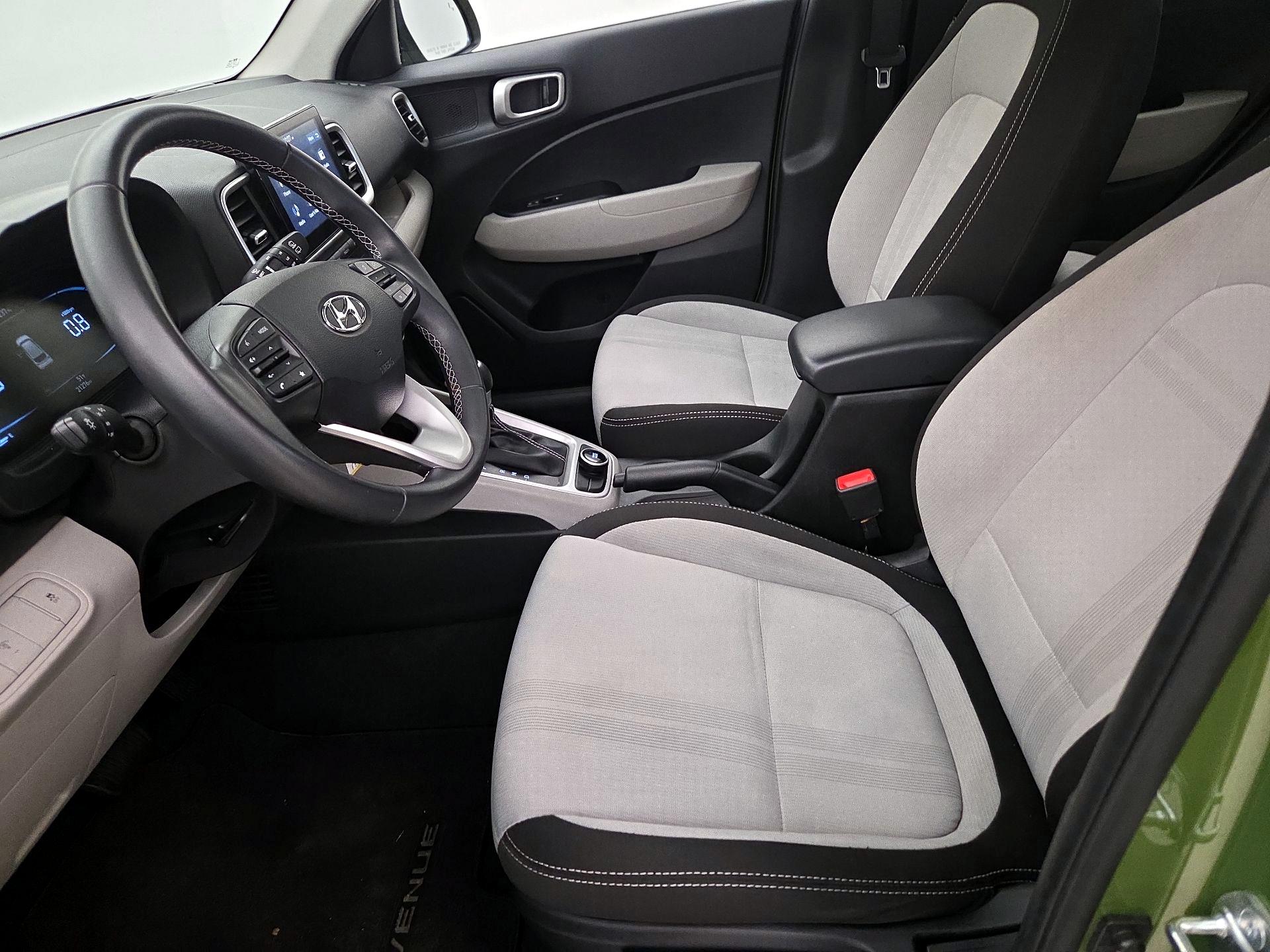 Thumbnail: 2023 Hyundai Venue - 11