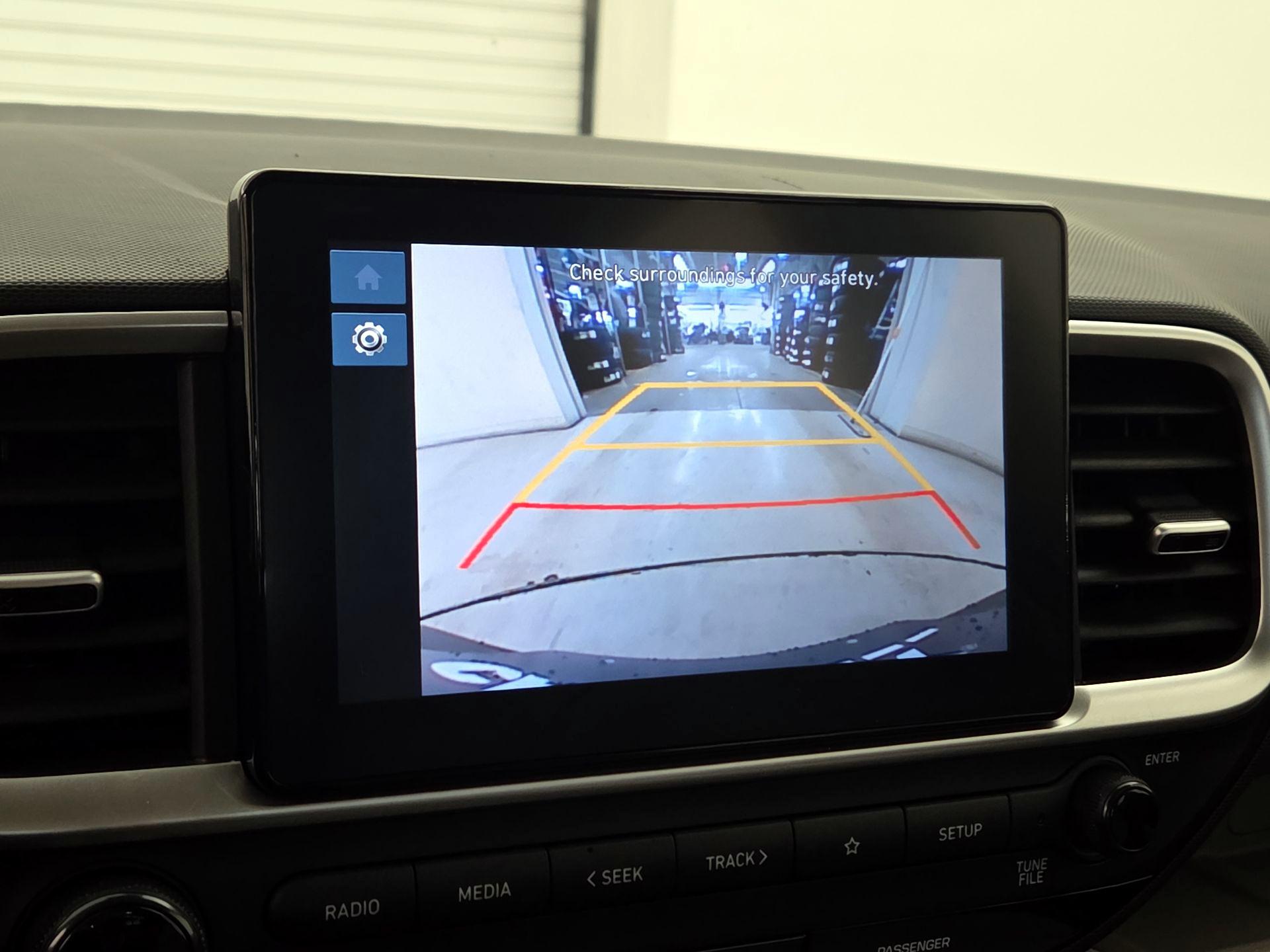 Thumbnail: 2023 Hyundai Venue - 14