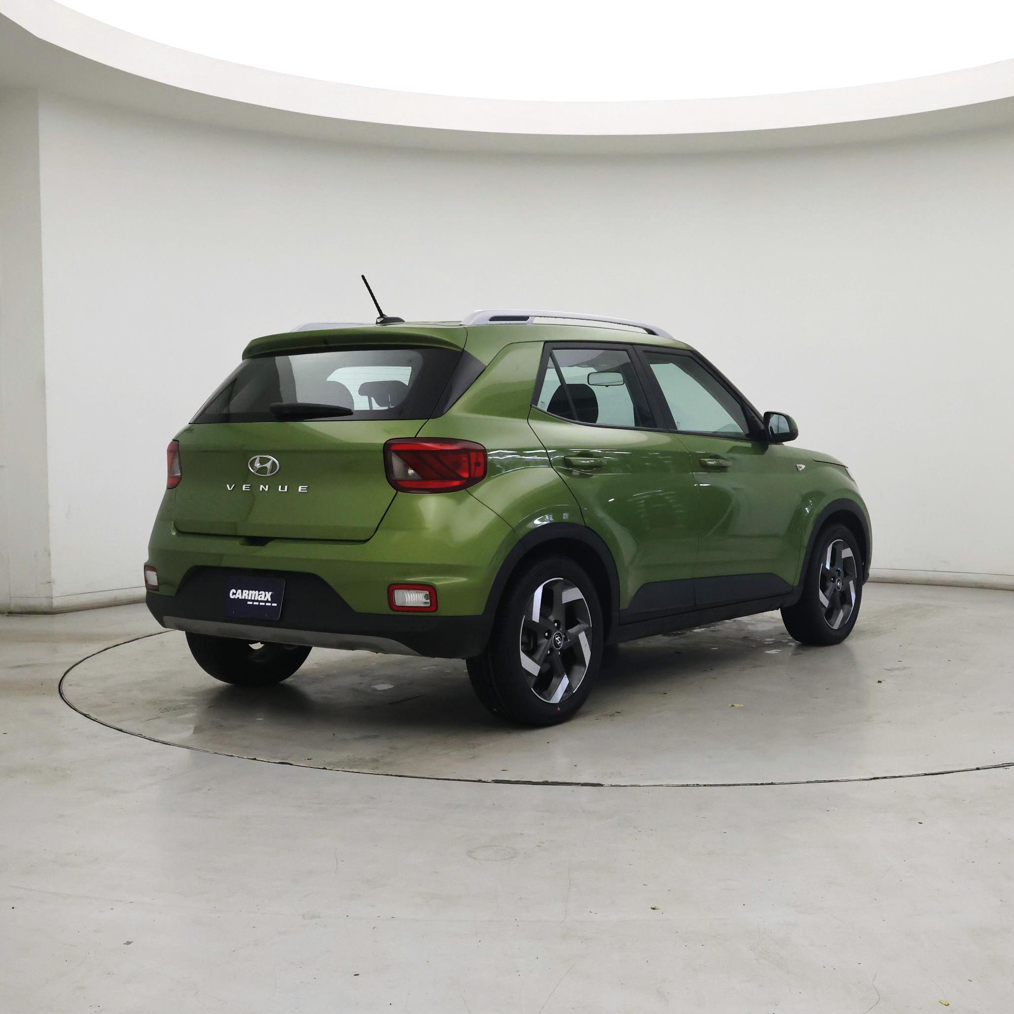 Thumbnail: 2023 Hyundai Venue - 8