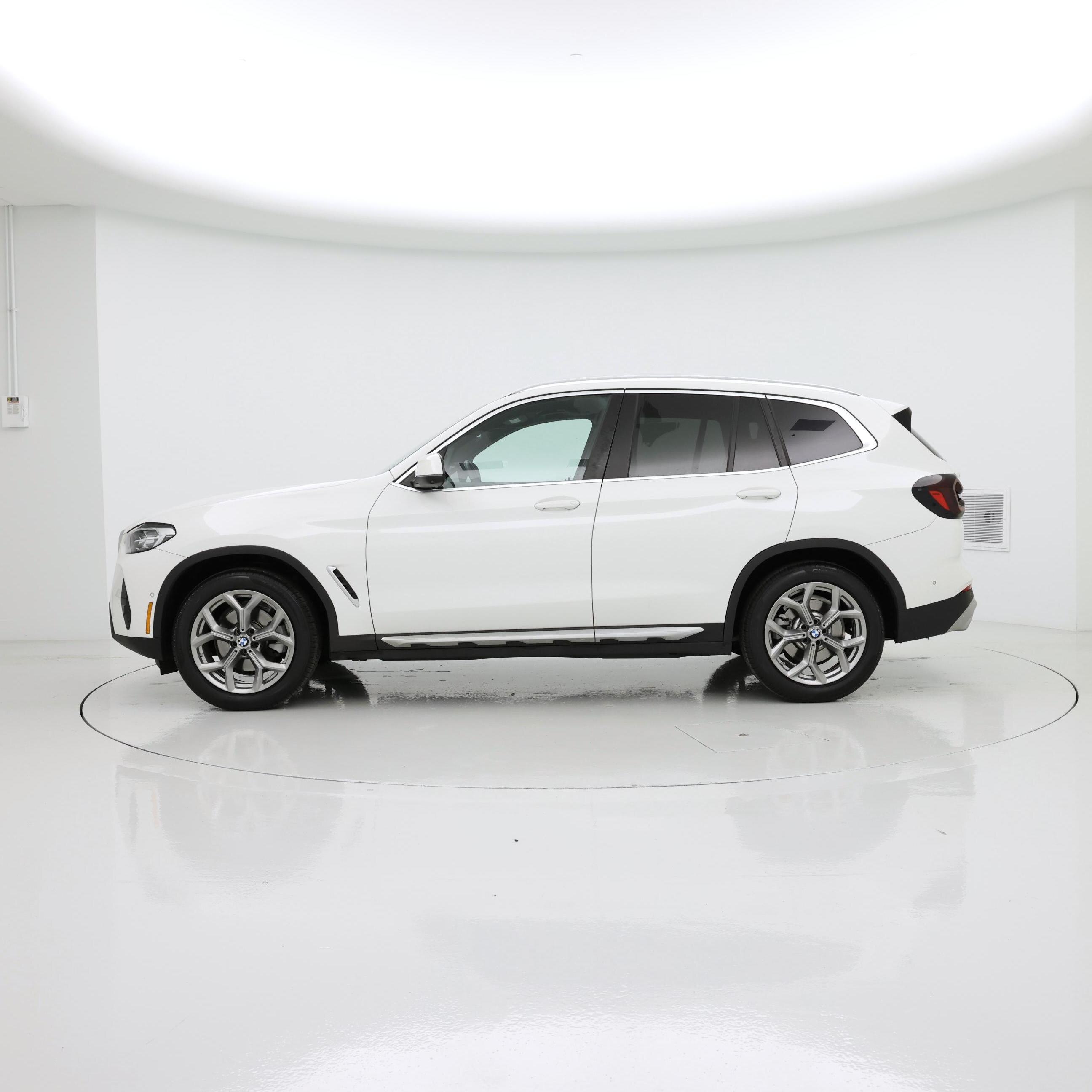 Thumbnail: 2023 BMW X3 - 3