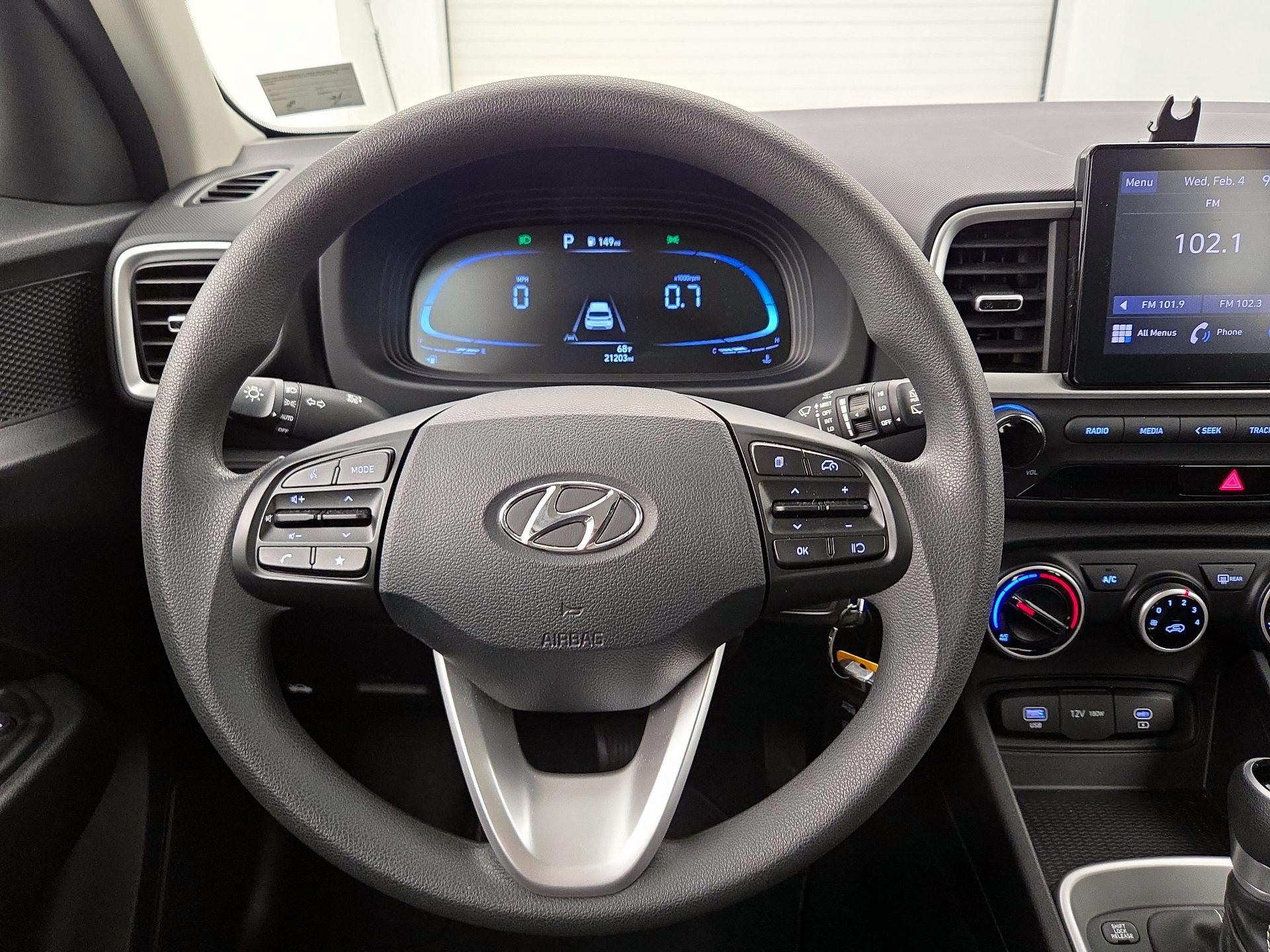 Thumbnail: 2023 Hyundai Venue - 10