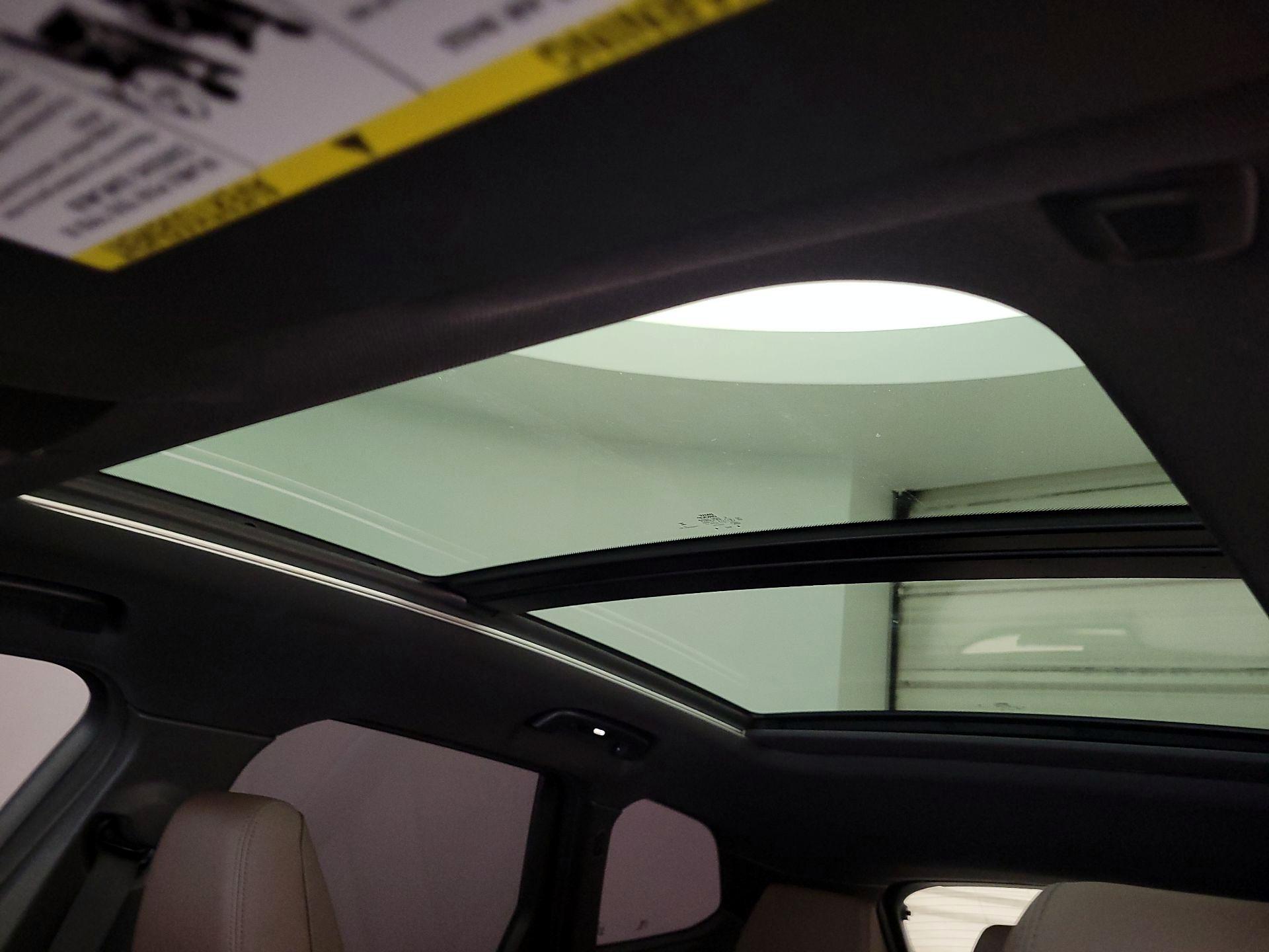 Thumbnail: 2023 BMW X1 - 20