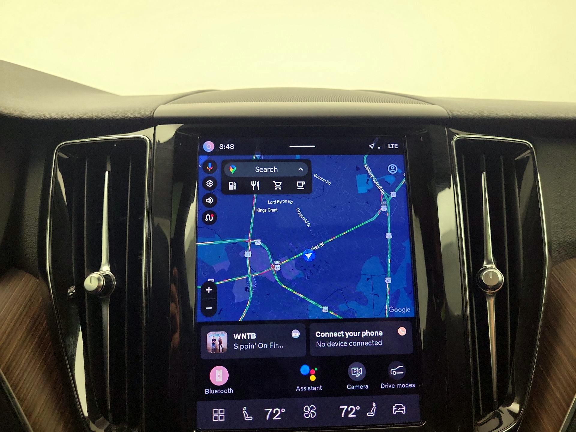 Thumbnail: 2022 Volvo XC60 - 12