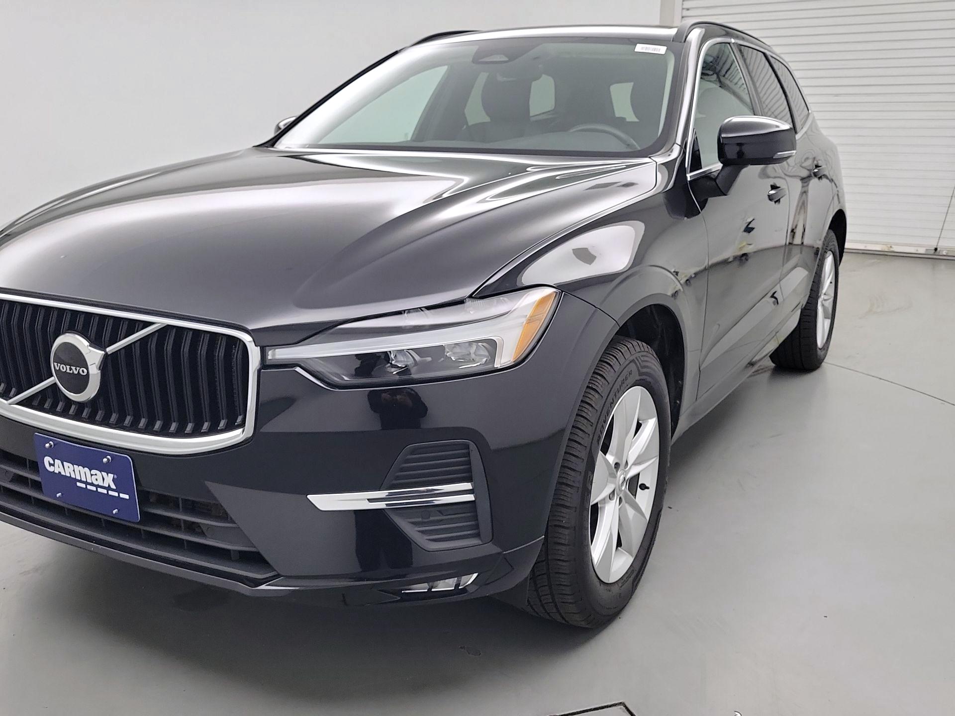 Thumbnail: 2022 Volvo XC60 - 3