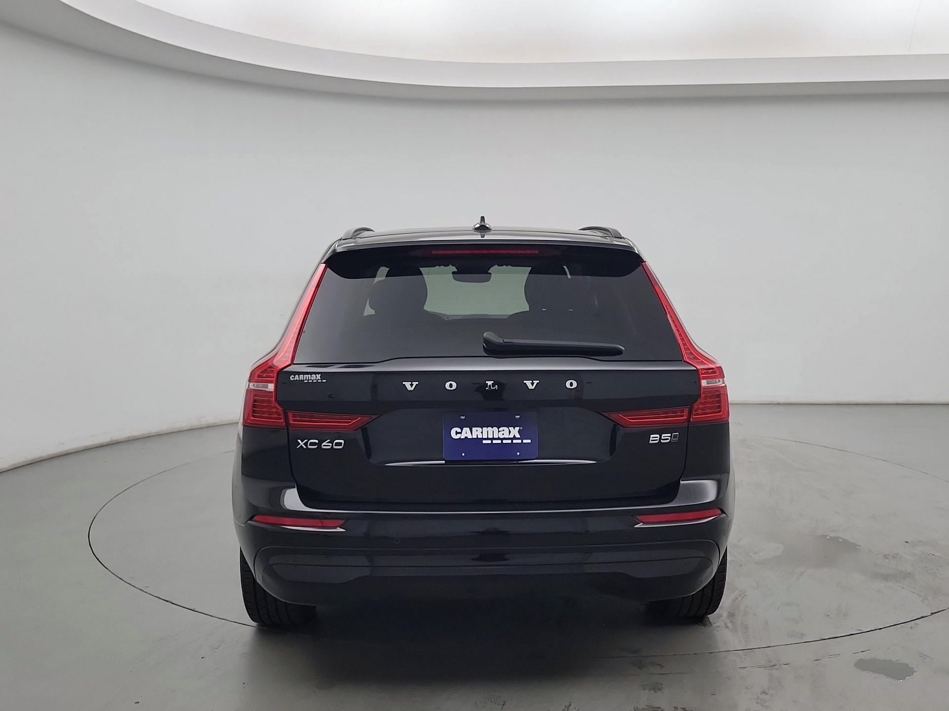 Thumbnail: 2022 Volvo XC60 - 6