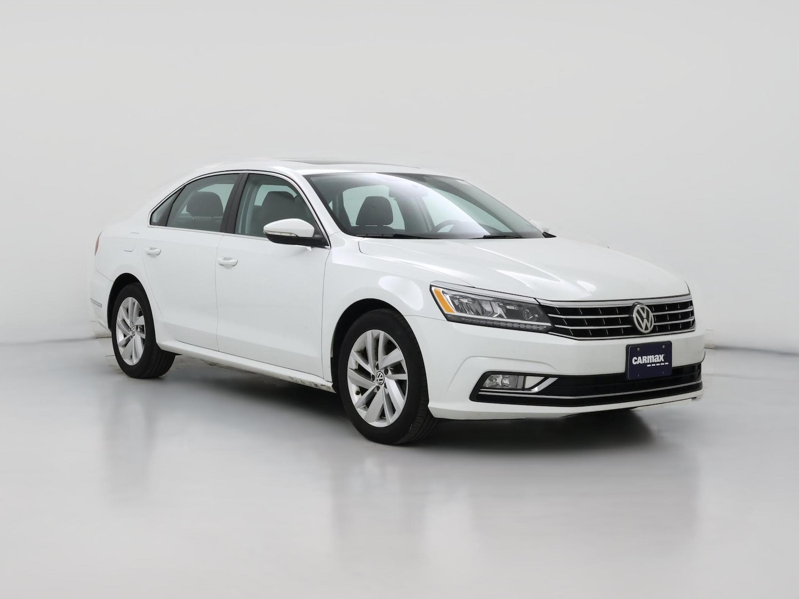 2018 Volkswagen Passat SE