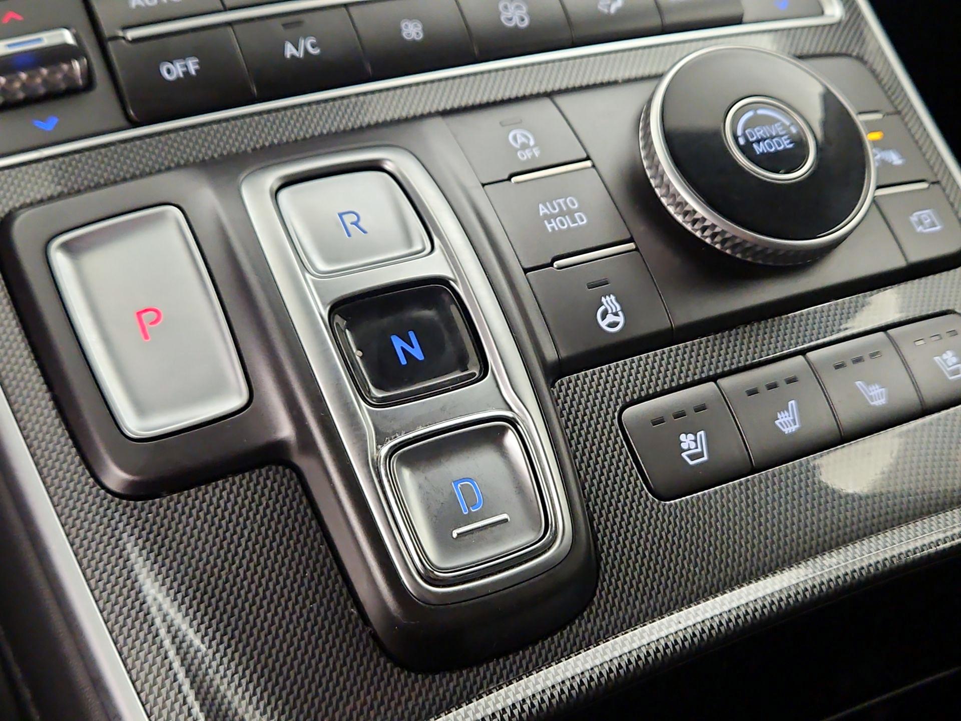 Thumbnail: 2021 Hyundai Santa Fe - 18