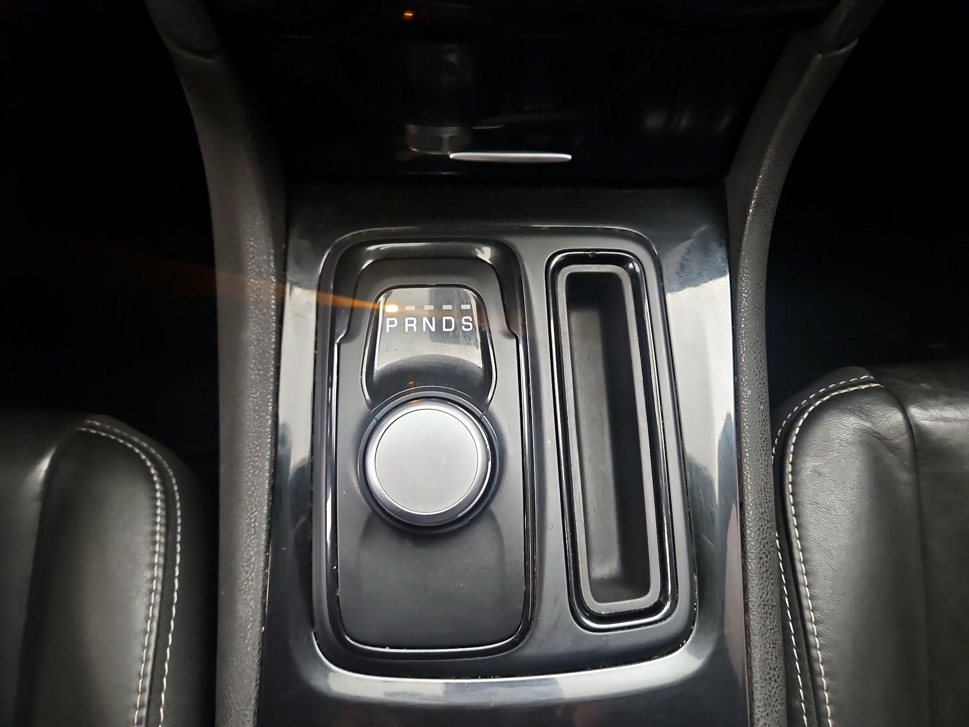 Thumbnail: 2022 Chrysler 300 - 18