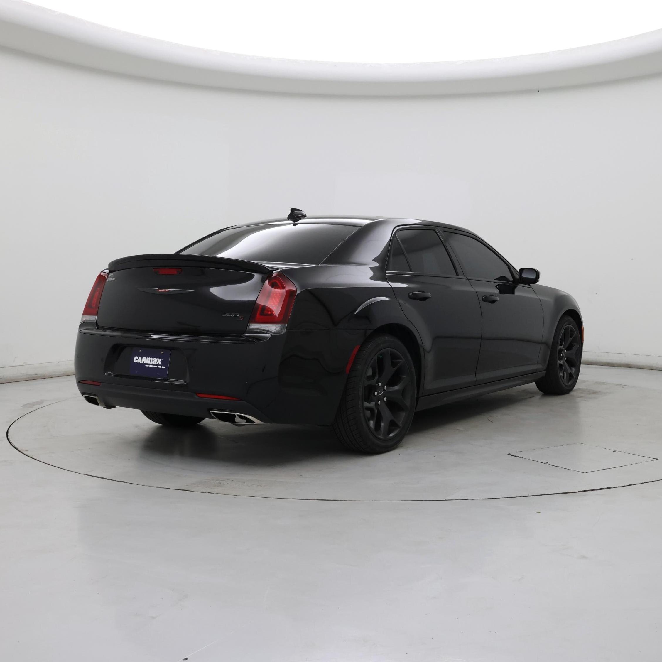 Thumbnail: 2022 Chrysler 300 - 8