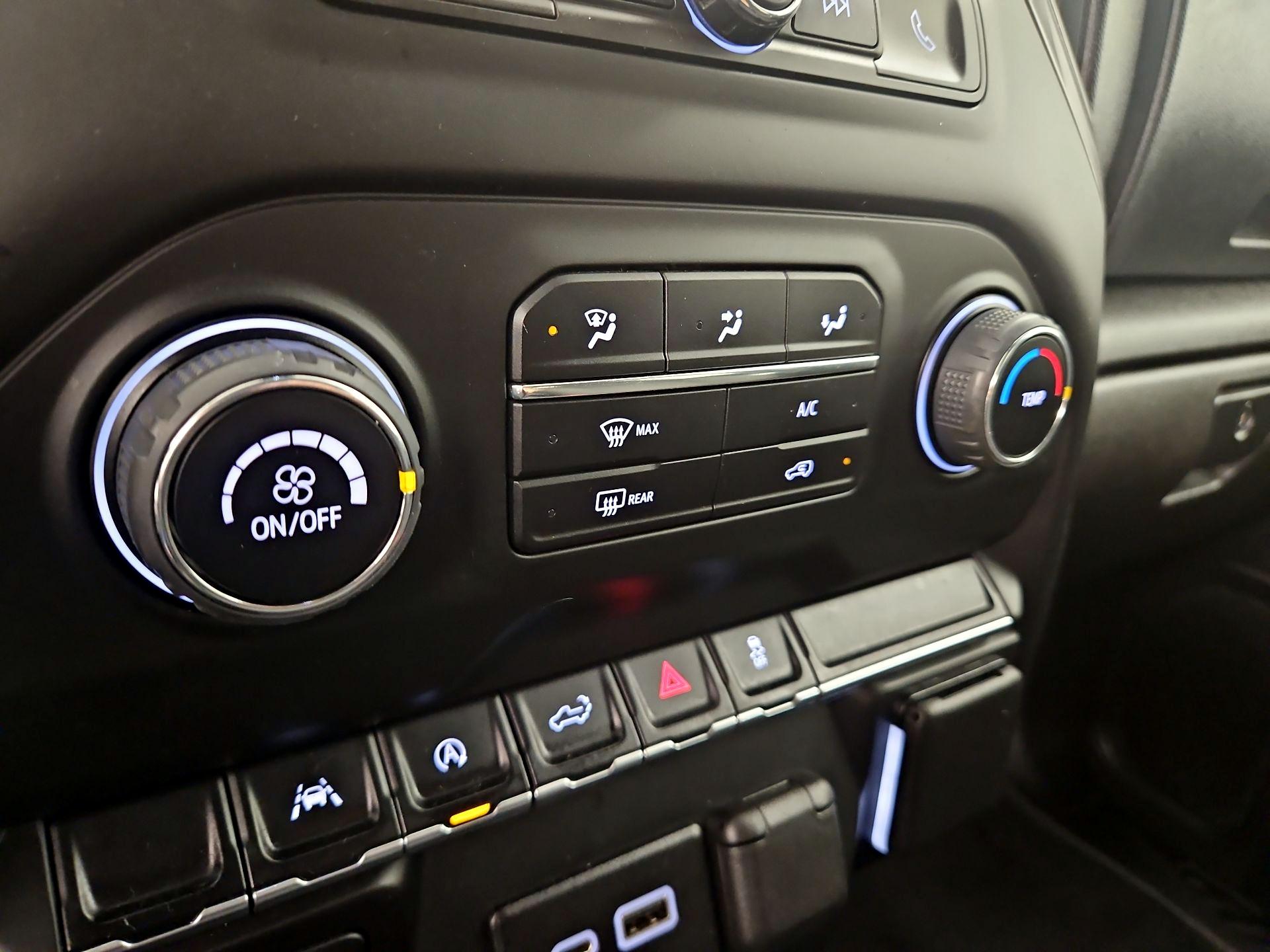 Thumbnail: 2023 Chevrolet Silverado 1500 - 16