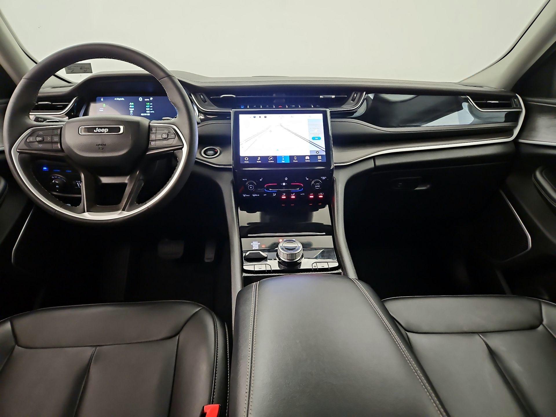 Thumbnail: 2024 Jeep Grand Cherokee - 9