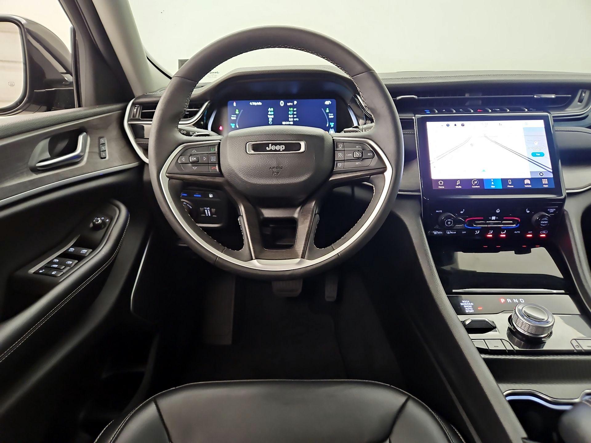 Thumbnail: 2024 Jeep Grand Cherokee - 10