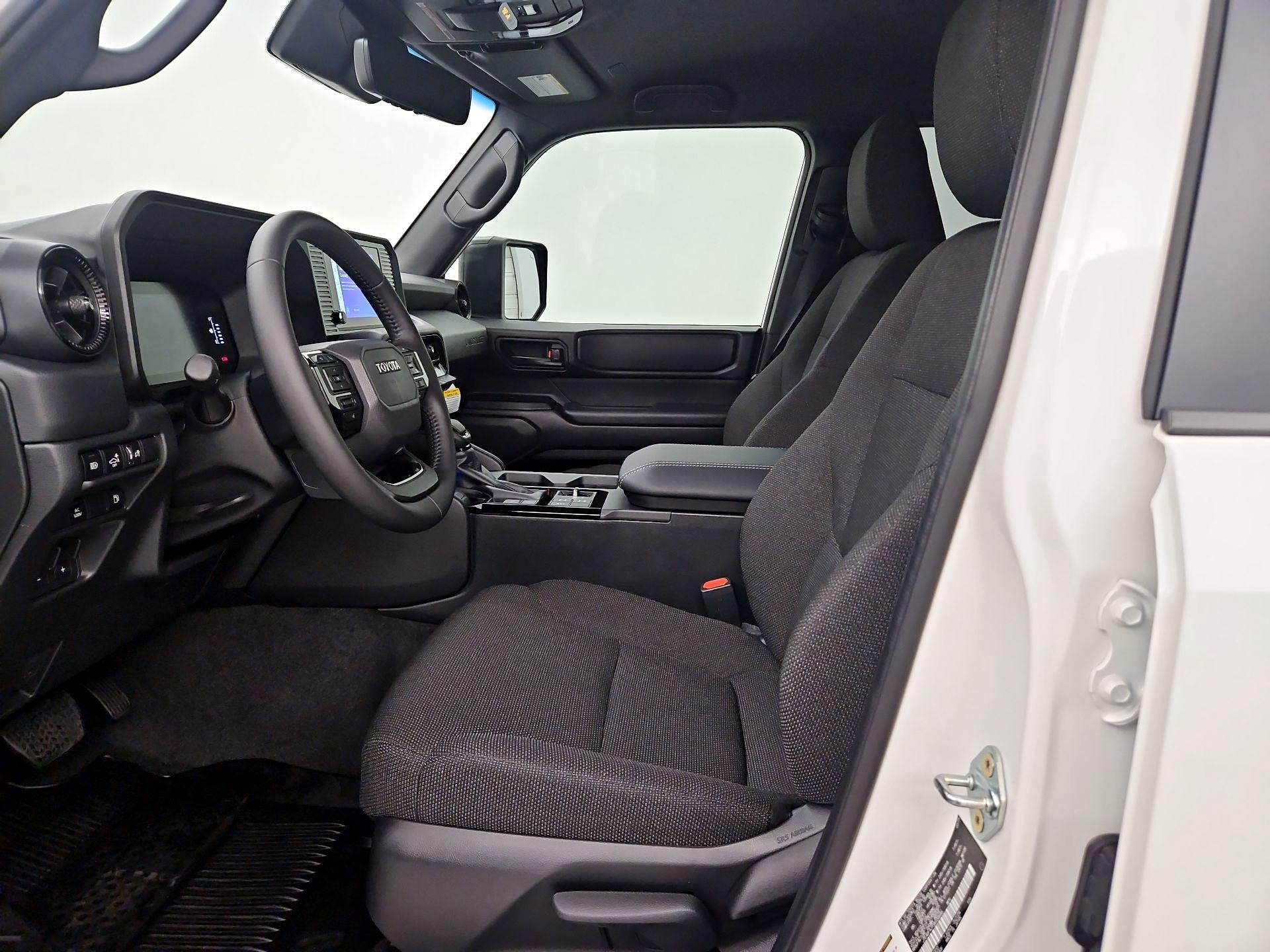 Thumbnail: 2025 Toyota Land Cruiser - 11